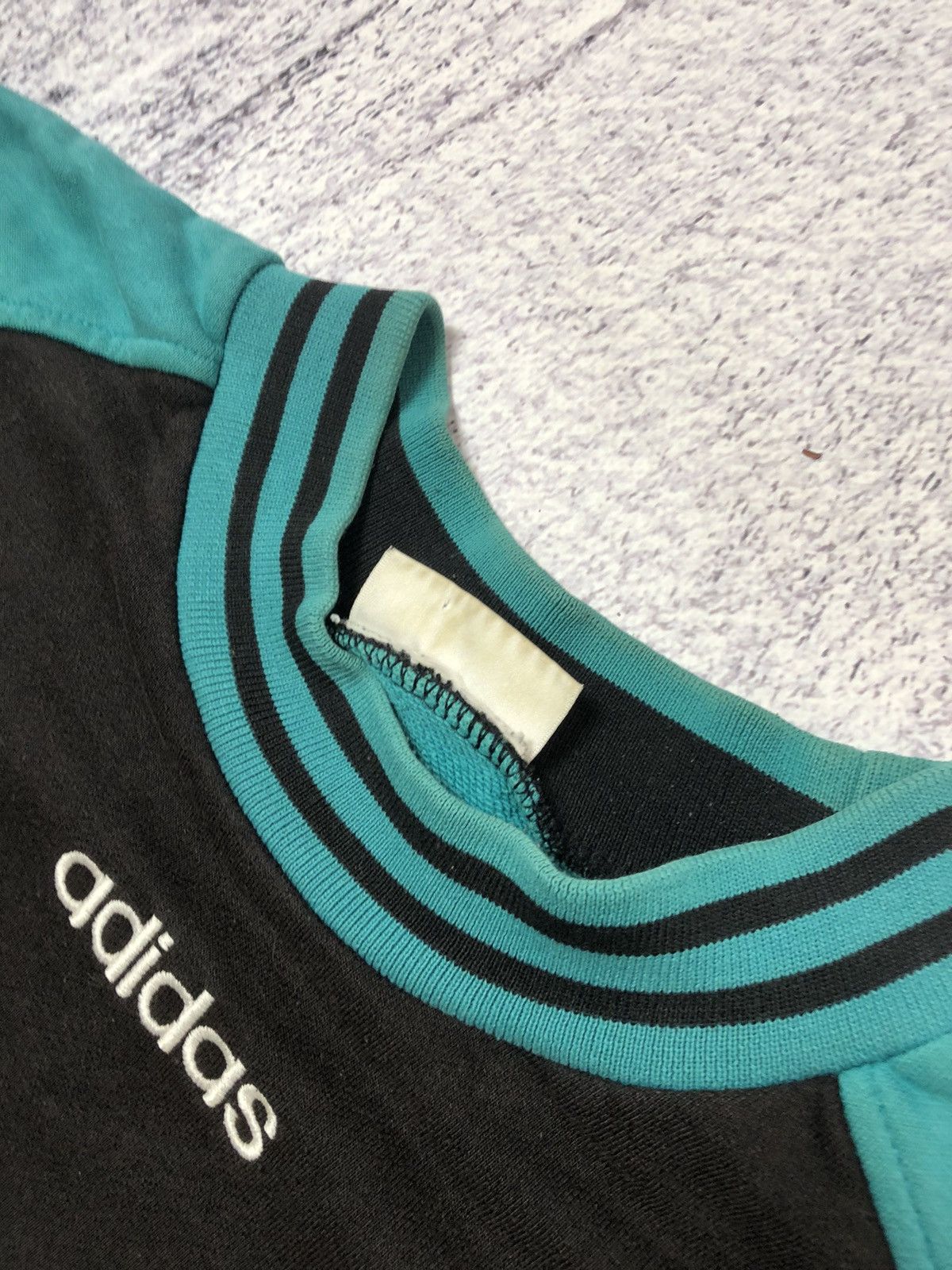 Adidas × Vintage Vintage men’s sweater adidas very rare y2k usa Size US M / EU 48-50 / 2 - 8 Thumbnail