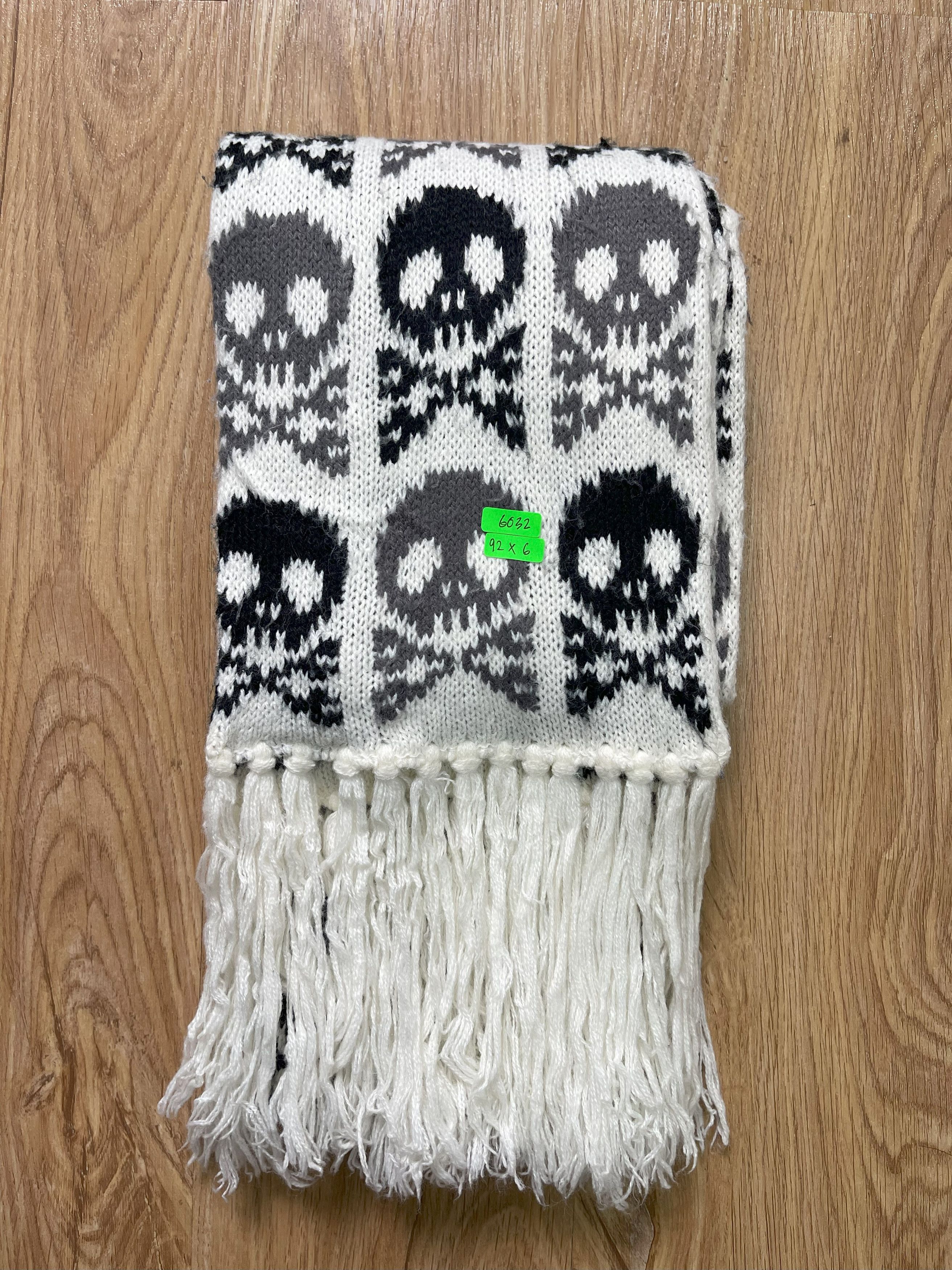 Vintage Vintage Skulls Scarf / Muffler / Accessories - 6032 Size ONE SIZE - 4 Thumbnail