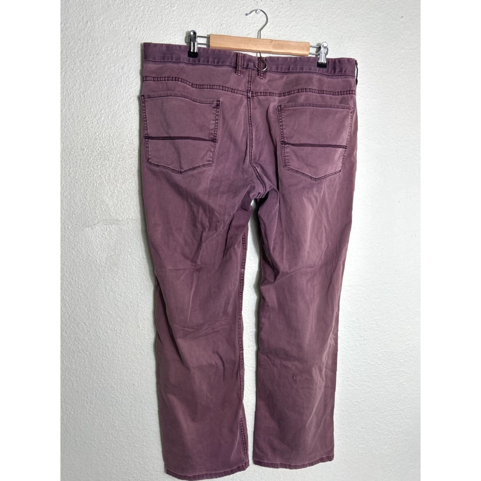Tommy Bahama Tommy Bahama Pants Mens 38x30 Cotton Blend Chino 5 Pocket Red Burgundy Purple Size US 38 / EU 54 - 7 Thumbnail