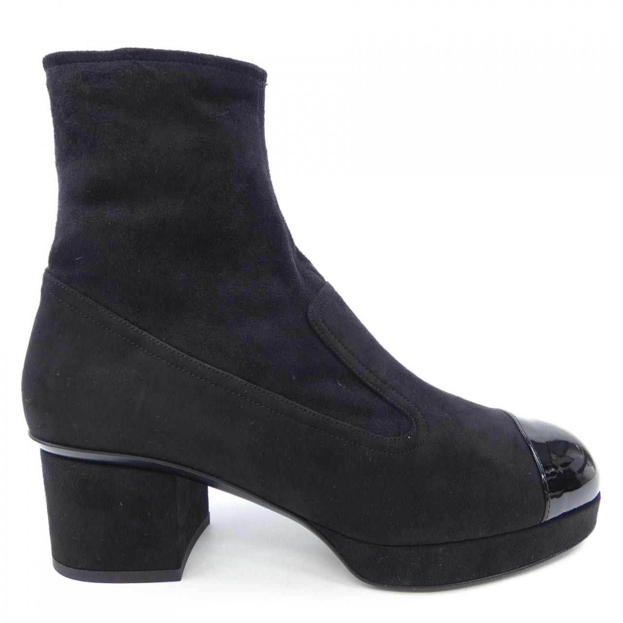 Chanel Chanel Chanel Suede Kidskin Patented Calfskin Boots Leather Shoes G45196B13944 DUTY FREE for USA Size ONE SIZE - 1 Thumbnail