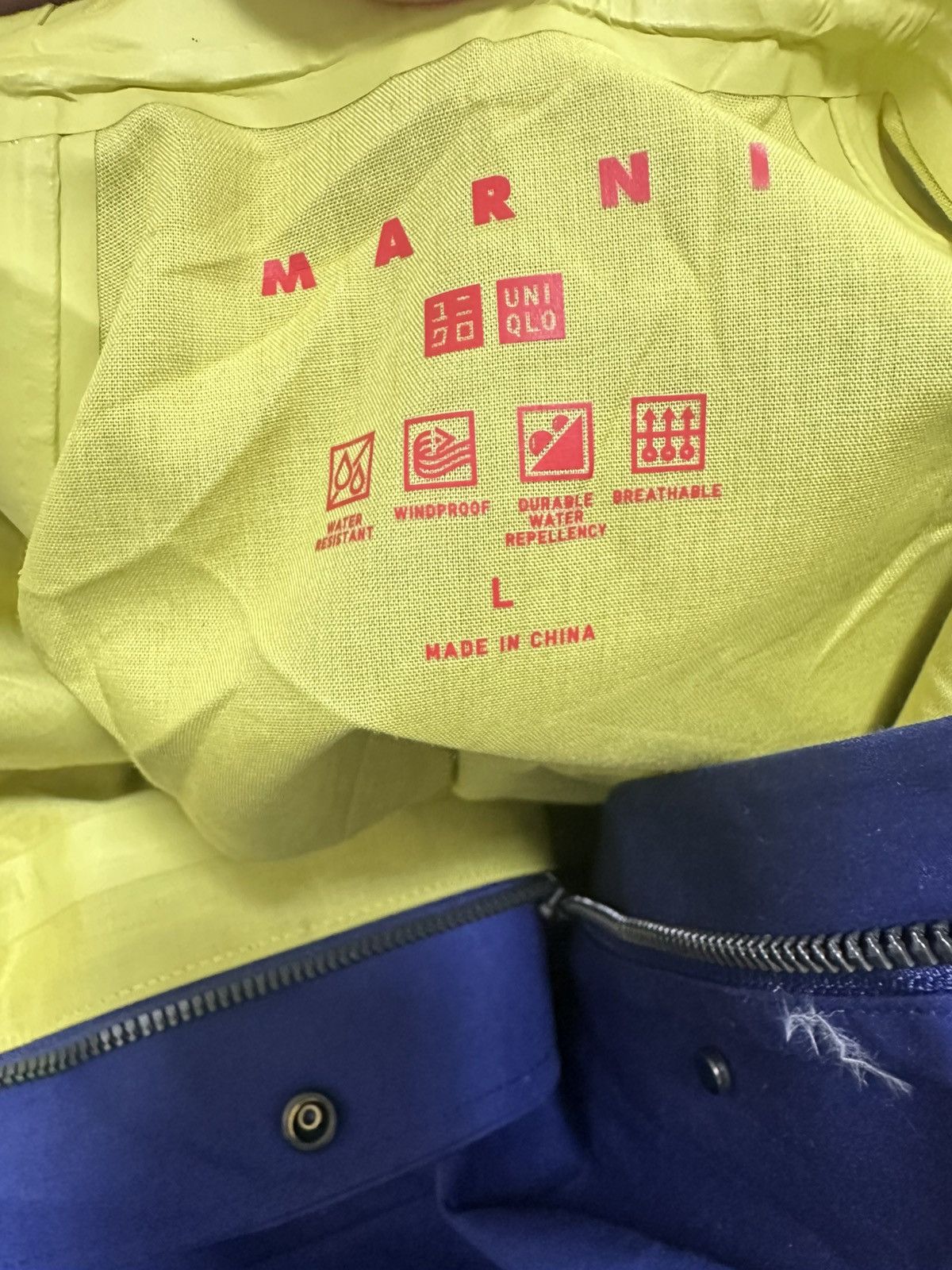 Marni Marni X Uniqlo Rain Coat Jacket Hooded Design Size US L / EU 52-54 / 3 - 3 Thumbnail