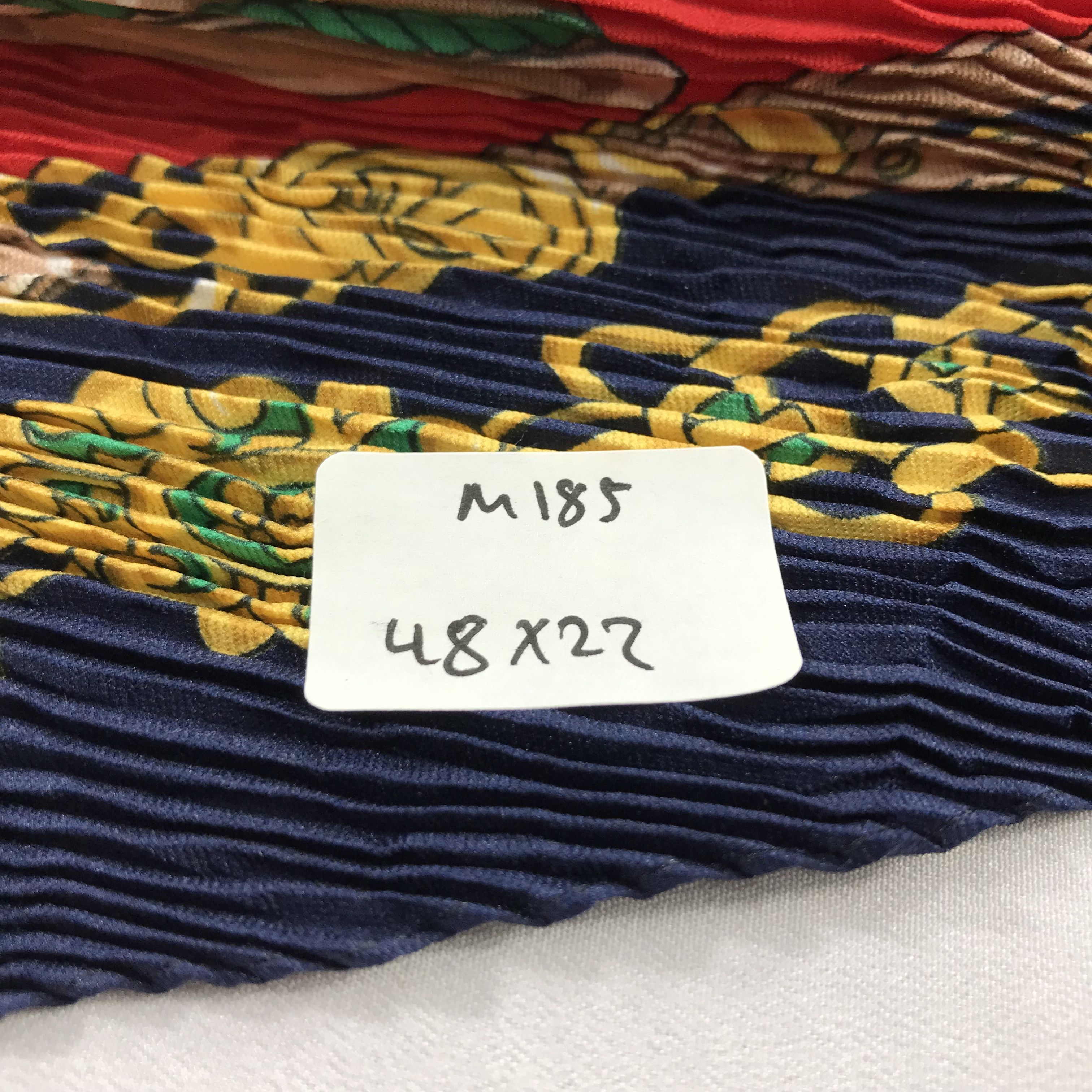 Vintage Luxury Design Pleated Scarf M185 Size ONE SIZE - 6 Thumbnail