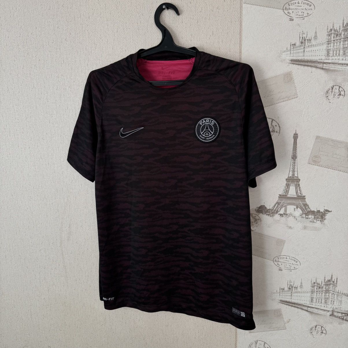 Nike Nike PSG Jersey Training 2015 XL Camo Dessert Pink Soccer Size US XL / EU 56 / 4 - 11 Thumbnail