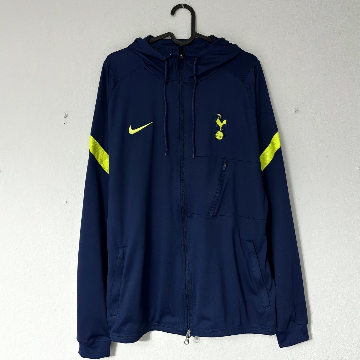 Jordan Brand × Nike 2021 Tottenham Hotspur Dynamic Strike Soccer Jacket Zip Top Size US L / EU 52-54 / 3 - 2 Thumbnail