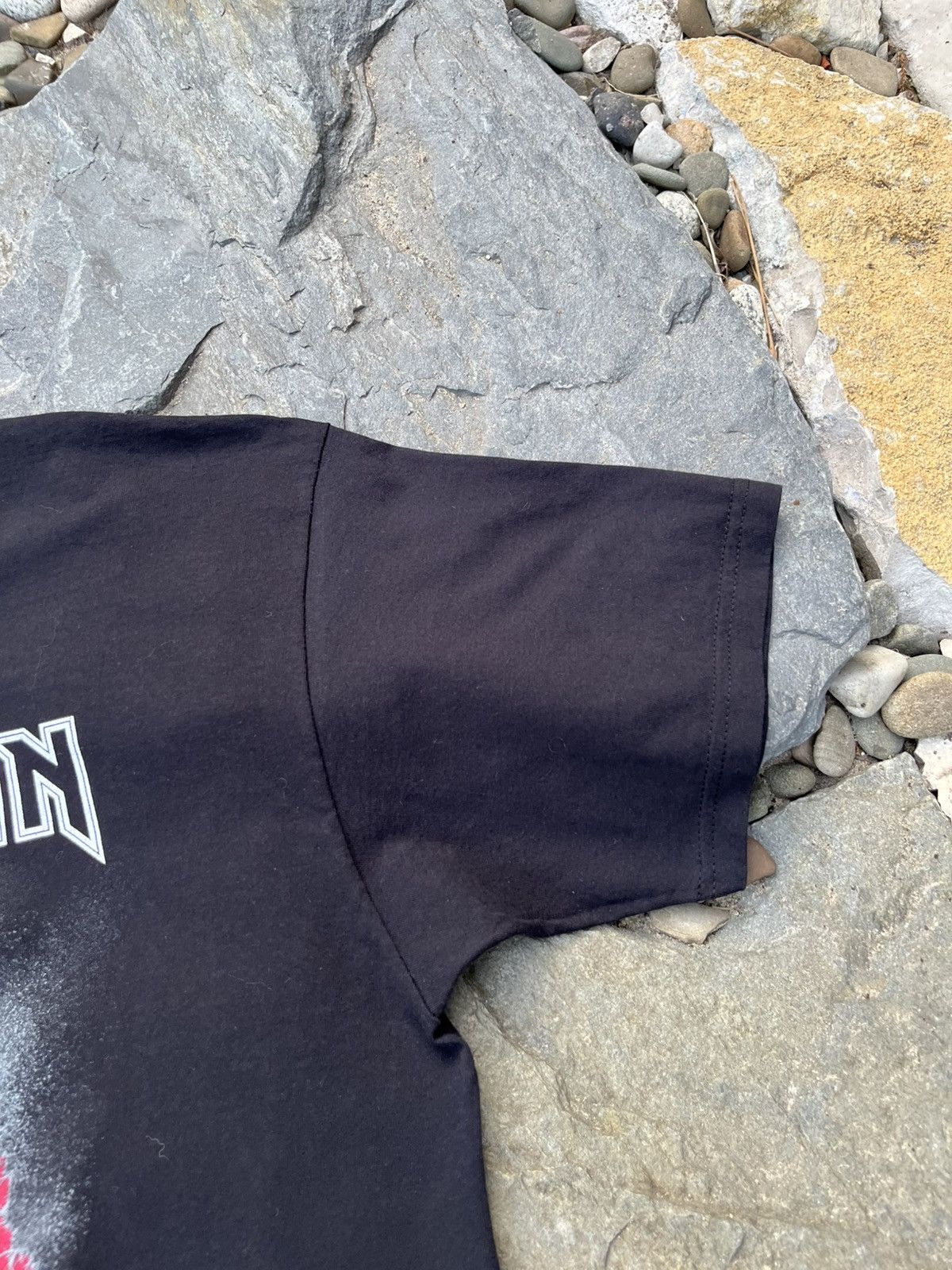 Band Tees × Iron Maiden × Vintage Vintage Iron Maiden Germany flag the book of souls tour tee Size US XL / EU 56 / 4 - 16 Thumbnail