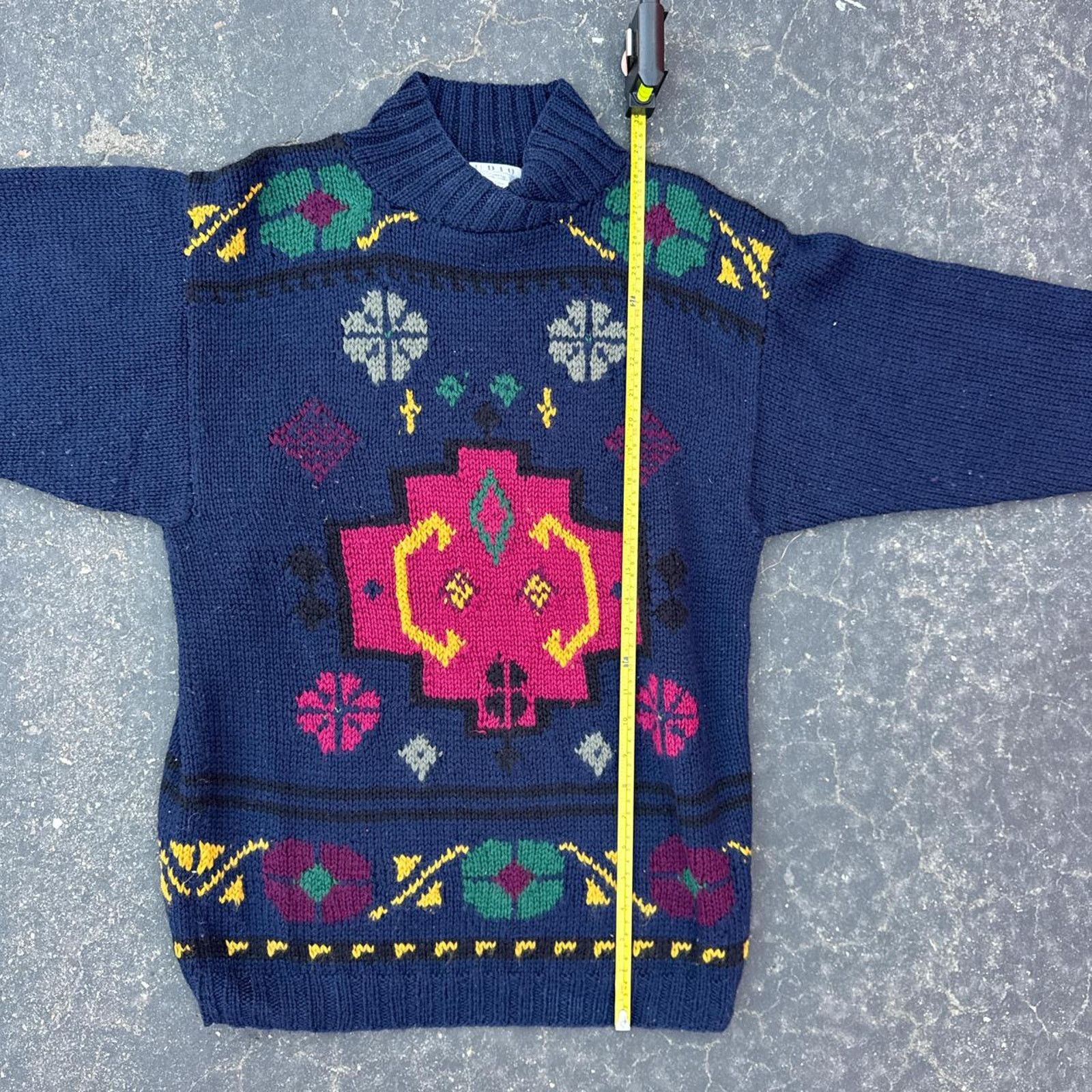 Vintage Vintage 90s Wool Grandma Knit Sweater Size Medium Size M / US 6-8 / IT 42-44 - 7 Thumbnail