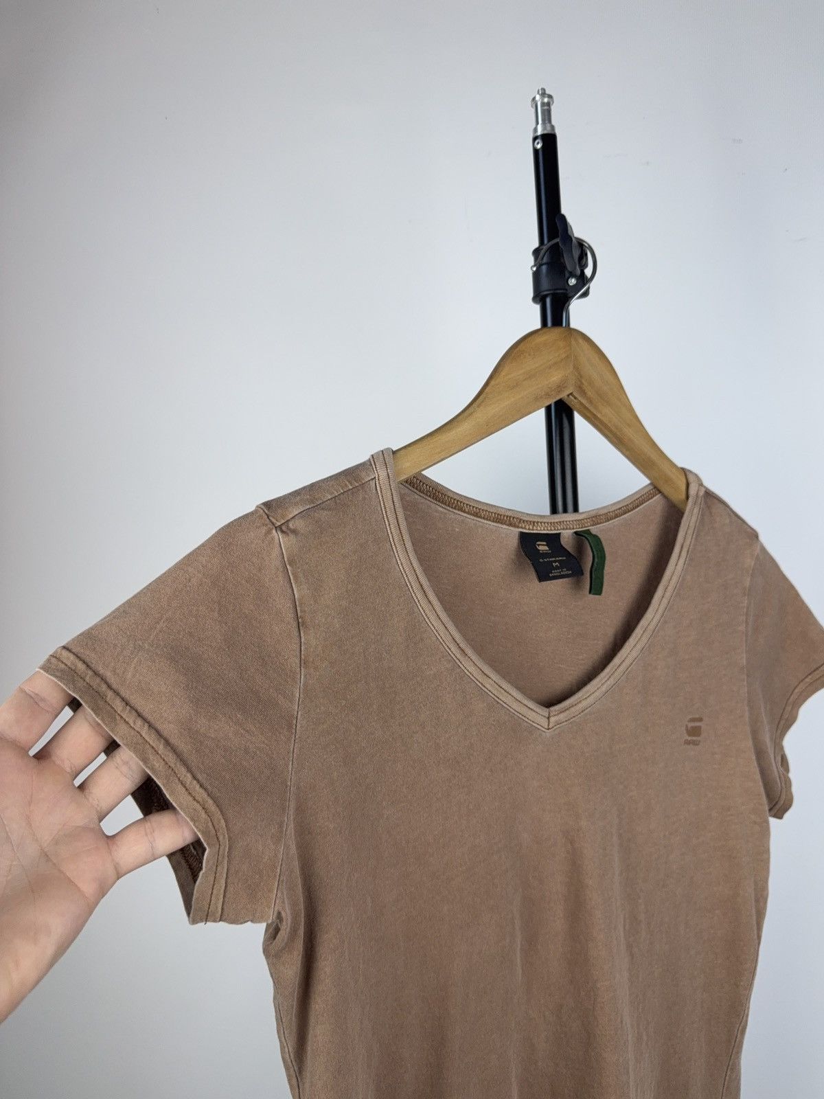 G-Star Vintage Retro Style 00s Faded Brown V-Neck Y2K T Shirt Size M / US 6-8 / IT 42-44 - 5 Thumbnail