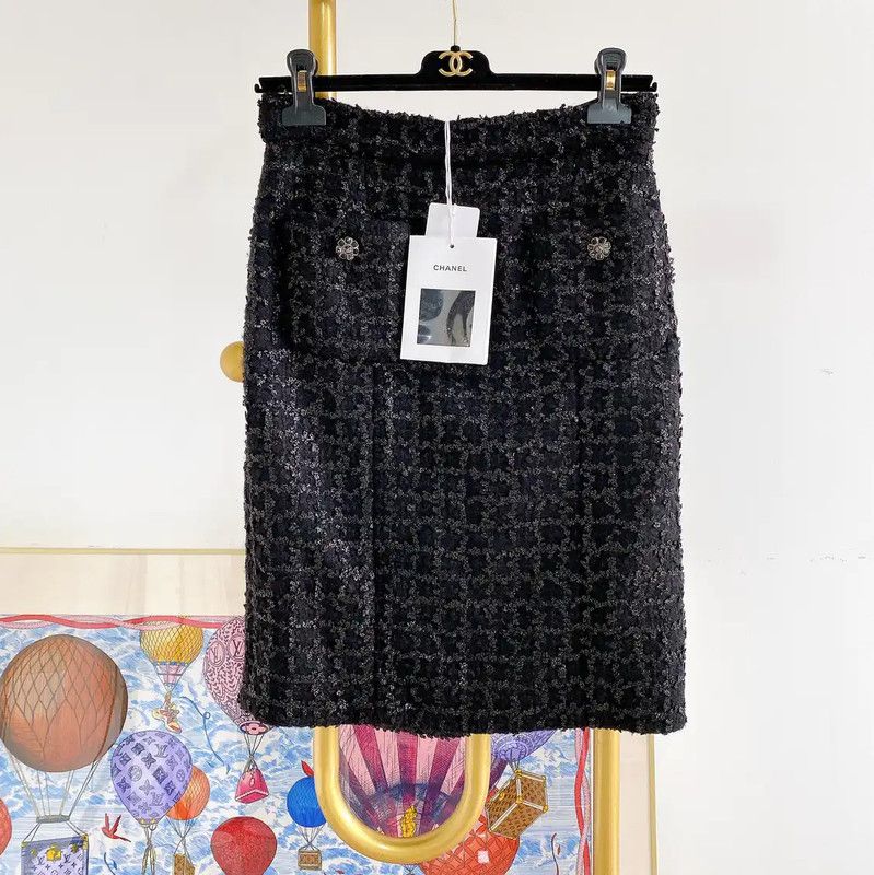 Chanel Chanel Black Wool Midi Skirt 0089 Size 23" - 1 Thumbnail