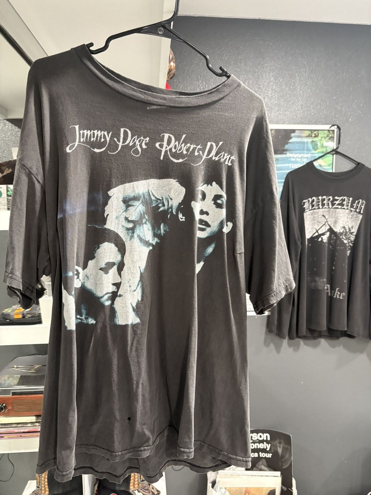 Band Tees Jimmy Page & Robert Plant Walking into Everywhere Tour 1998 Size US XL / EU 56 / 4 - 1 Thumbnail
