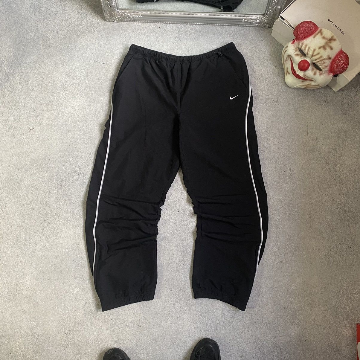 Nike Vintage Nike Track Pants Double Swoosh Y2K Baggy Sweatpants Size US 36 / EU 52 - 1 Thumbnail