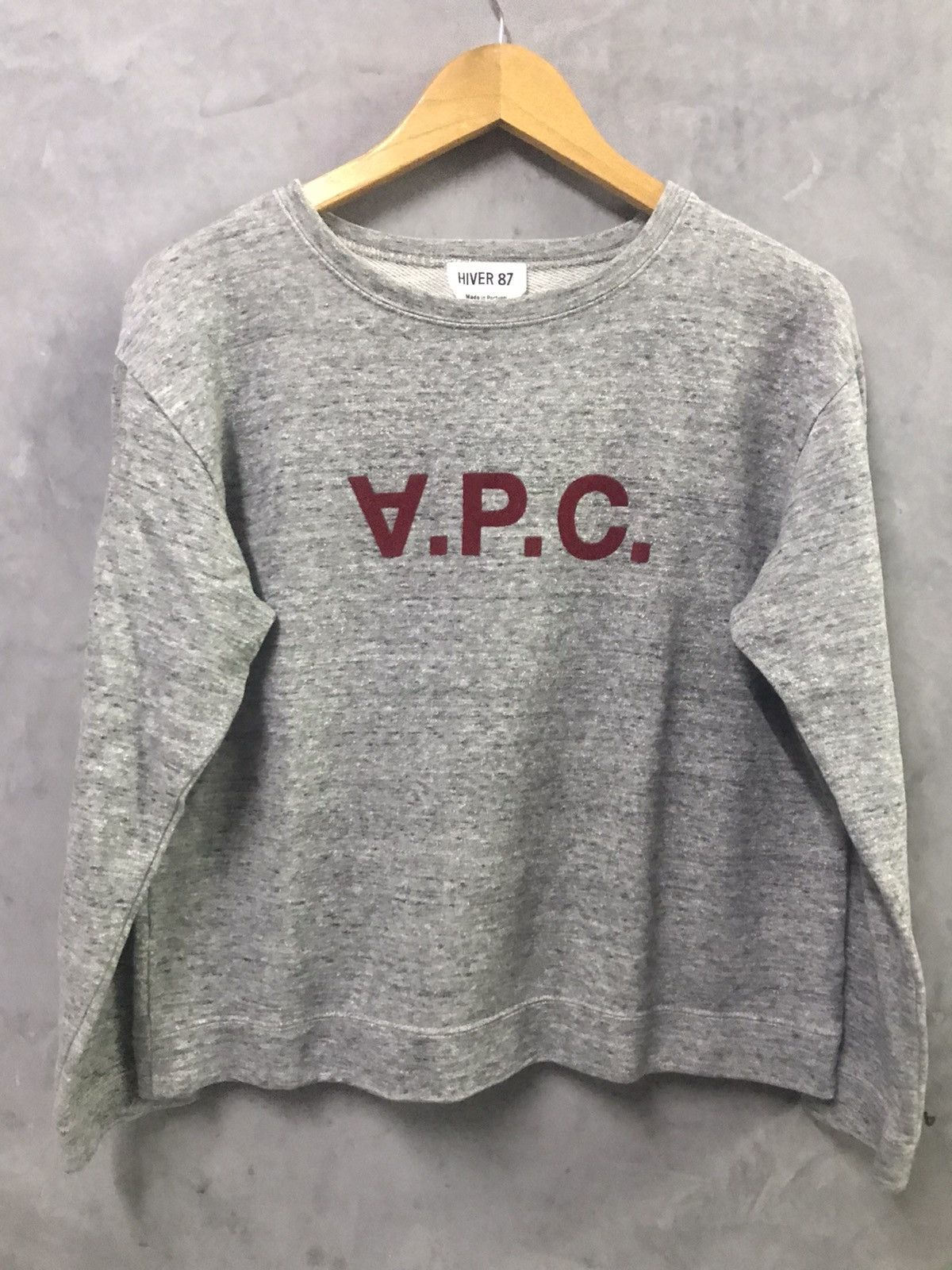 A.P.C. A.P.C - Hiver 87 Upside Logo Crop Sweatshirt Size M / US 6-8 / IT 42-44 - 3 Thumbnail