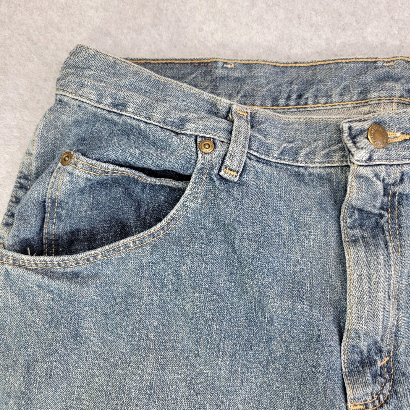 Wrangler Wrangler Rugged Wear Jeans Men 36x32 Regular Straight Denim Blue Jeans 31100PS Size US 36 / EU 52 - 3 Thumbnail