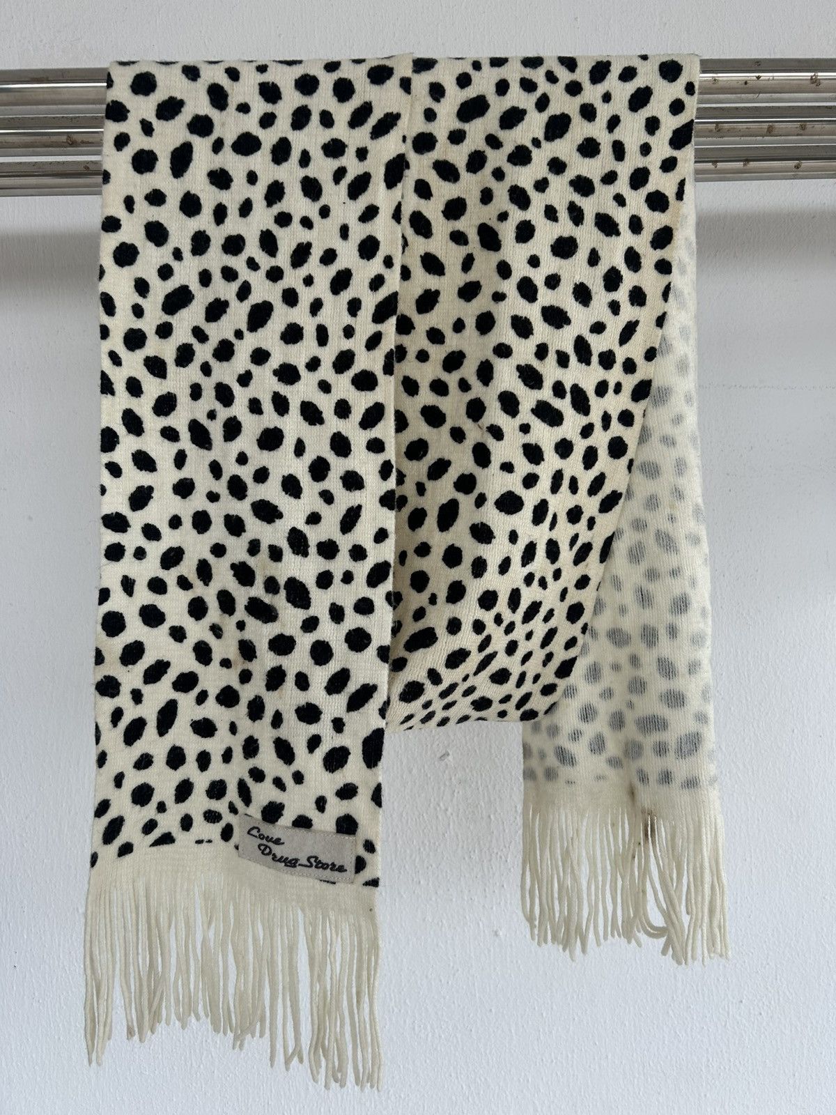 Japanese Brand Drugstore Japan Scarf Muffler Size ONE SIZE - 1 Thumbnail