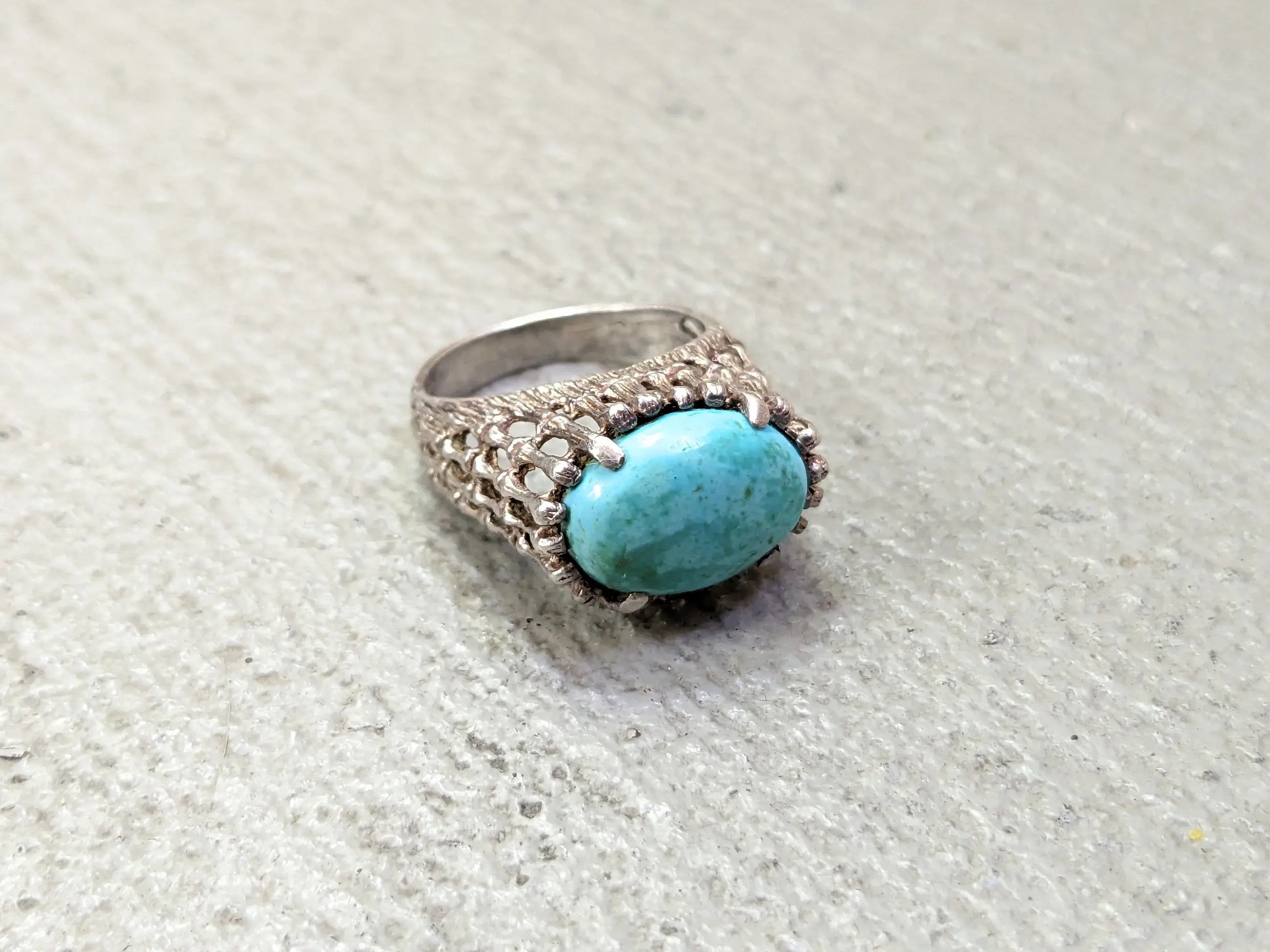 Jewelry Vintage Sterling Silver Ring Green Turquoise Oval 7.5 Brutal Size ONE SIZE - 2 Thumbnail