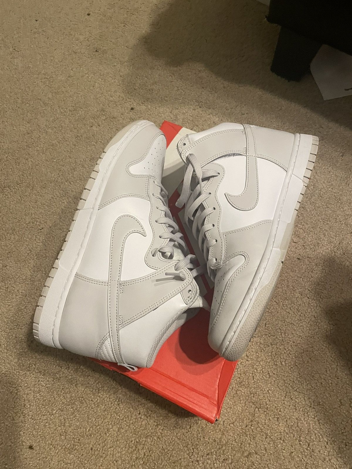 vast grey dunk on feet