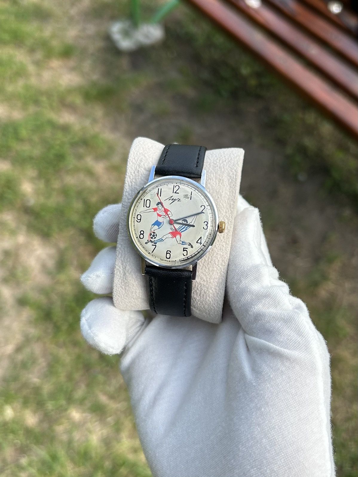 Vintage Vintage Watch Luch USSR Soviet Mechanical 1980s Size ONE SIZE - 11 Thumbnail