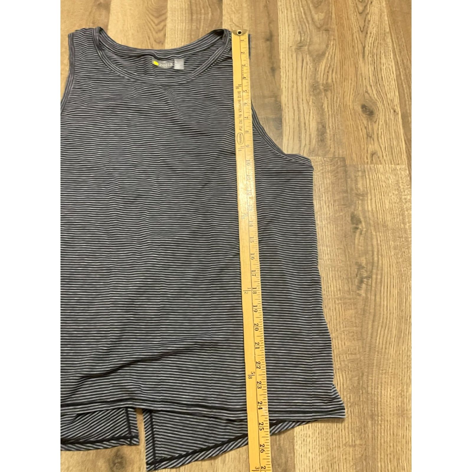 Vintage Zella Tank Top Women's Size L Gray Black Striped Activewear Top Shirt Womens Slim? Size L / US 10 / IT 46 - 7 Thumbnail