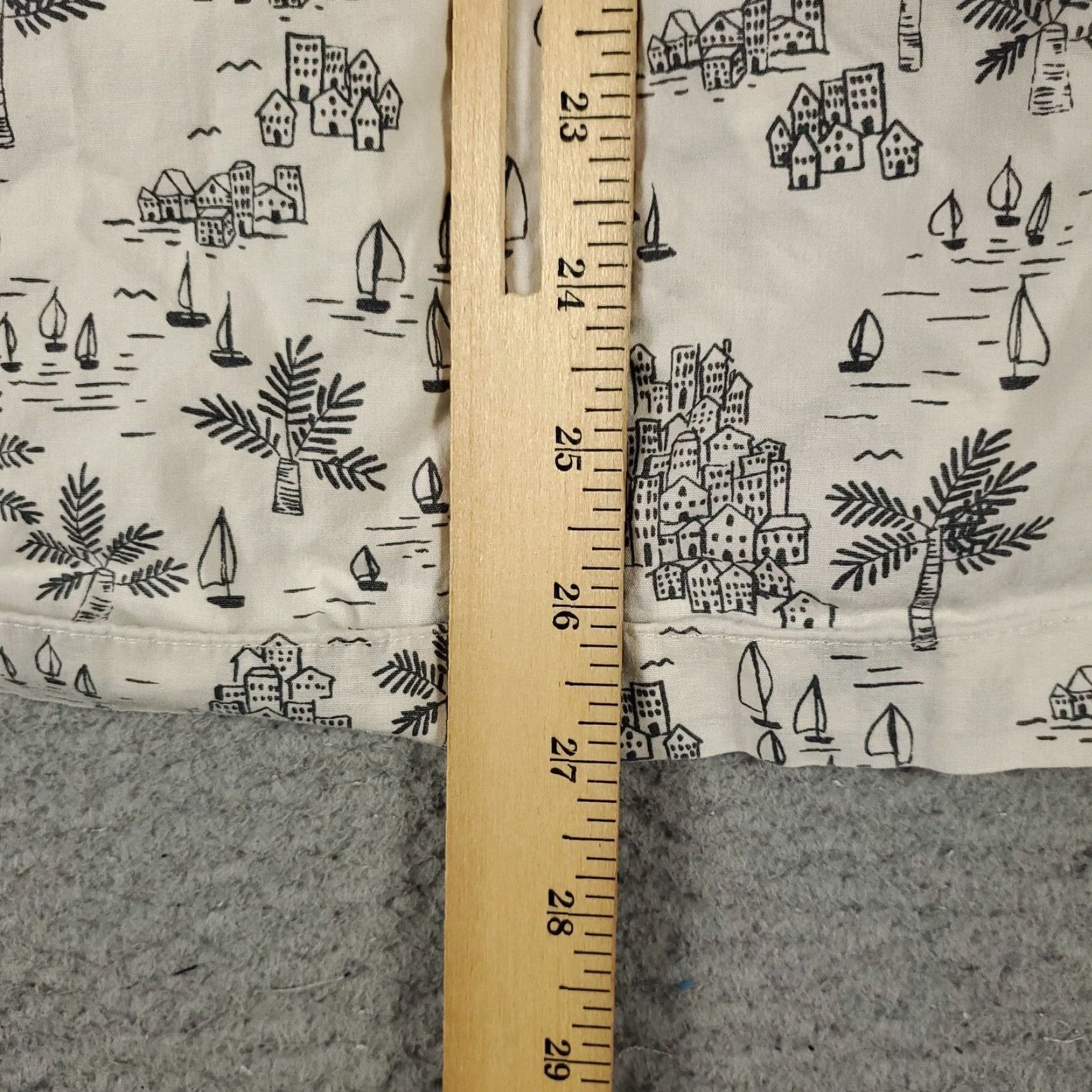 Tommy Bahama Tommy Bahama Shirt Mens Small Off-White Gray Cotton Button Up Short Sleeve Geometric Pattern Size US S / EU 44-46 / 1 - 6 Thumbnail