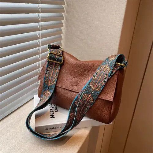 Japanese Brand Solid Leather Tote Crossbody Bag Women Size ONE SIZE - 1 Thumbnail