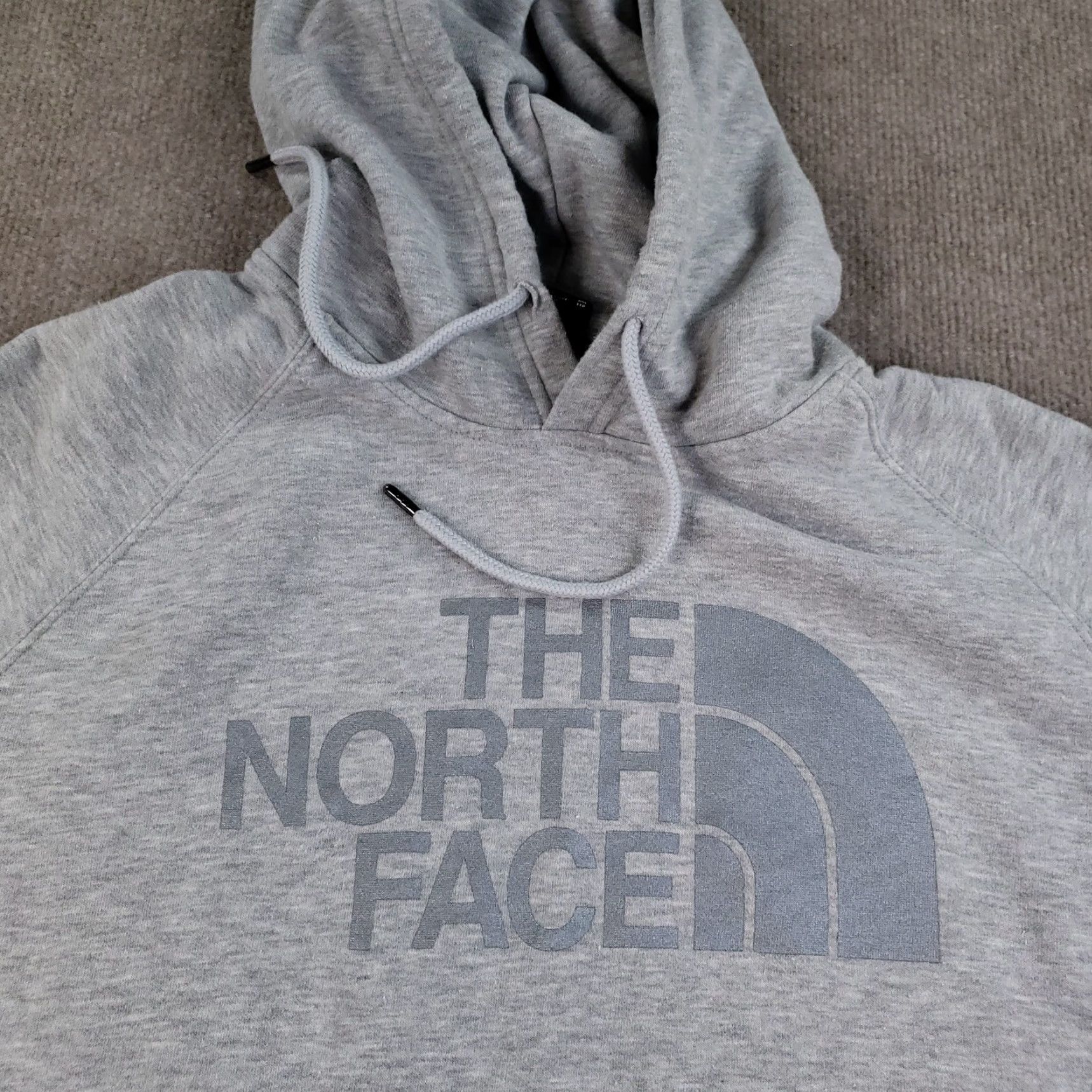 The North Face North Face Hoodie Womens 2XL XXL Gray Pullover Sweatshirt Kangaroo Pocket Logo Size XXL / US 16-18 / IT 52-54 - 6 Thumbnail