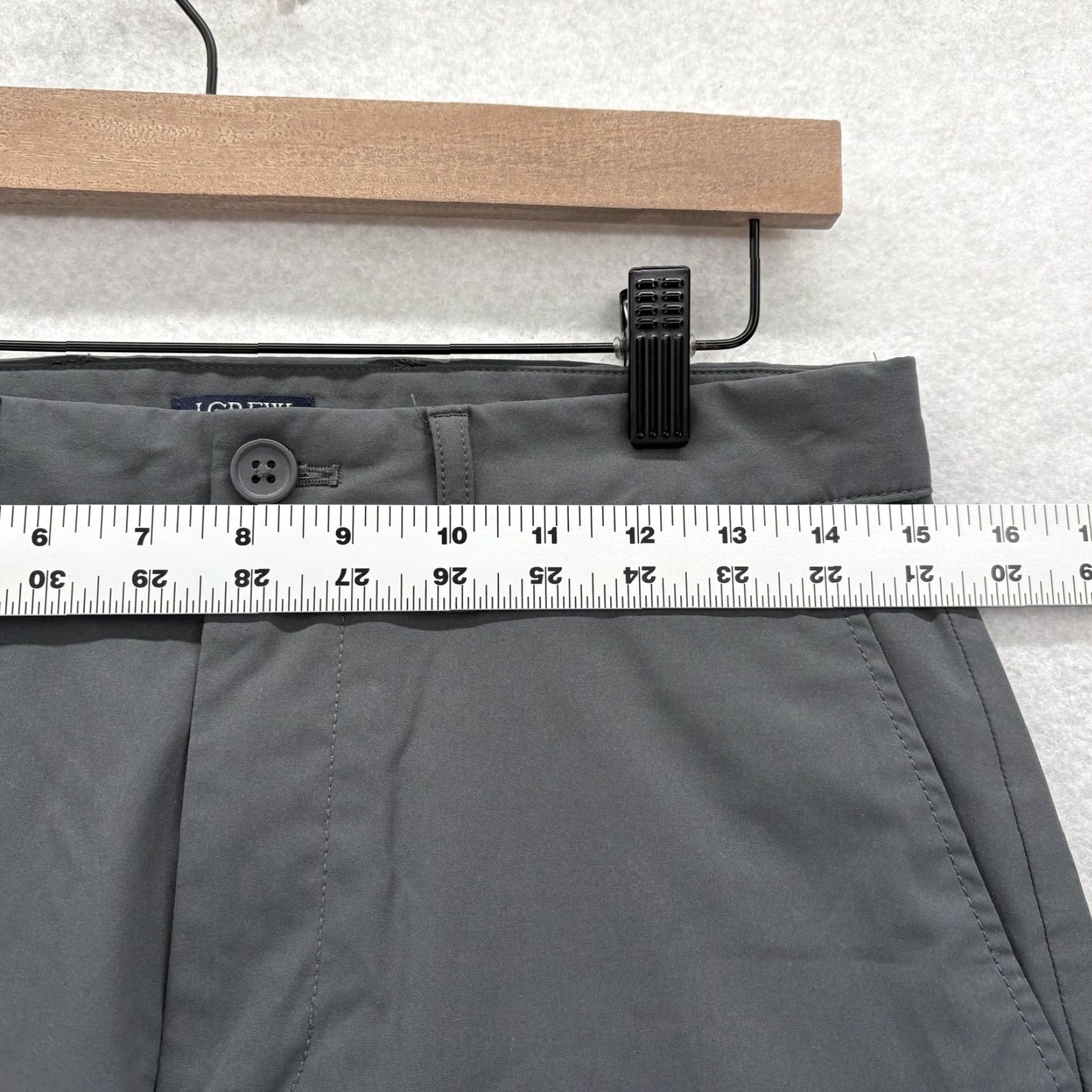 J.Crew J.Crew Flex Tech Pants Mens 28x30 Slim Straight Gray Stretch Lightweight Pants Men's Gray Solid Straight Leg Slim Fit Front Zip Pockets Preppy Size US 28 / EU 44 - 7 Thumbnail