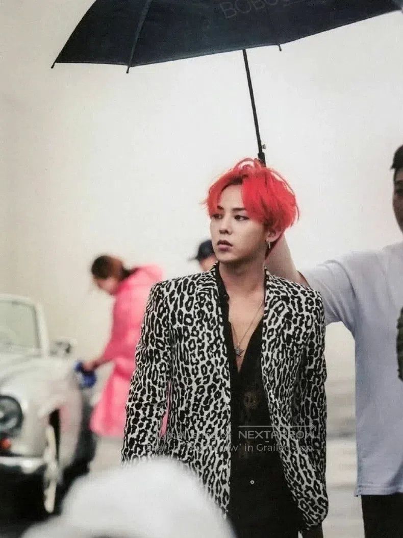 Saint Laurent Paris Saint Laurent Paris Black and White Leopard Print Jacket Size US M / EU 48-50 / 2 - 7 Thumbnail