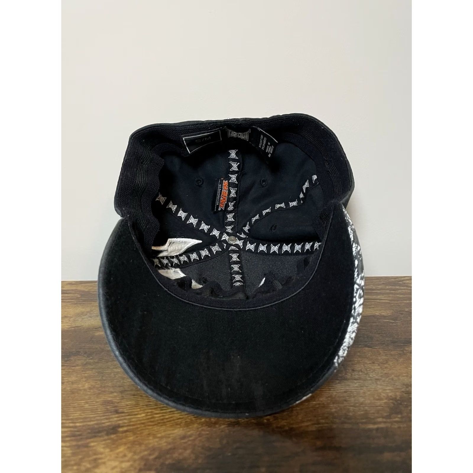 Tapout VINTAGE Tapout Baseball Cap Hat Skulls Black & White S/M Men Casual Sports Cap Size ONE SIZE - 7 Thumbnail