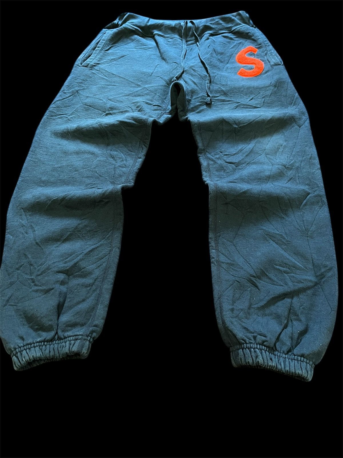 Supreme SUPREME S LOGO SWEATPANTS NAVY Size US 30 / EU 46 - 3 Thumbnail