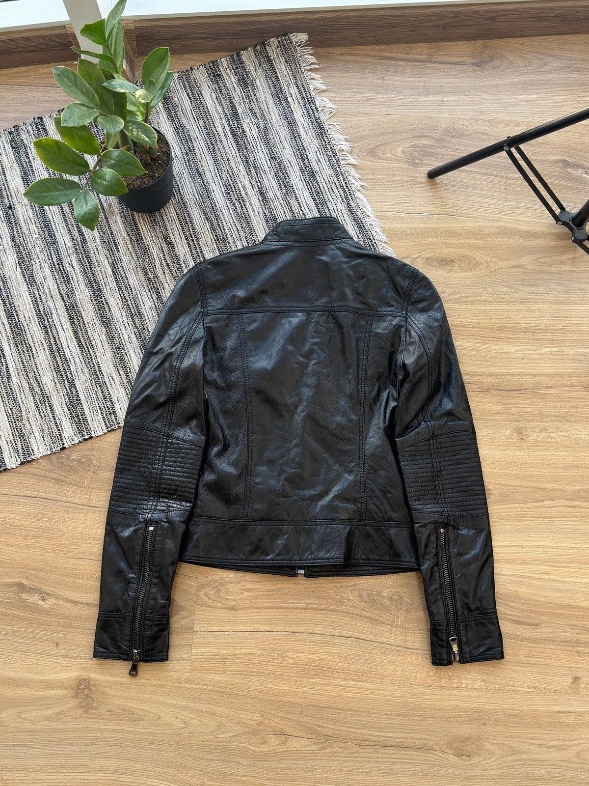 Dolce & Gabbana DOLCE & GABBANA LEATHER JACKET MOTORCYCLE WOOMEN’S LUXURY Size XS / US 0-2 / IT 36-38 - 11 Thumbnail