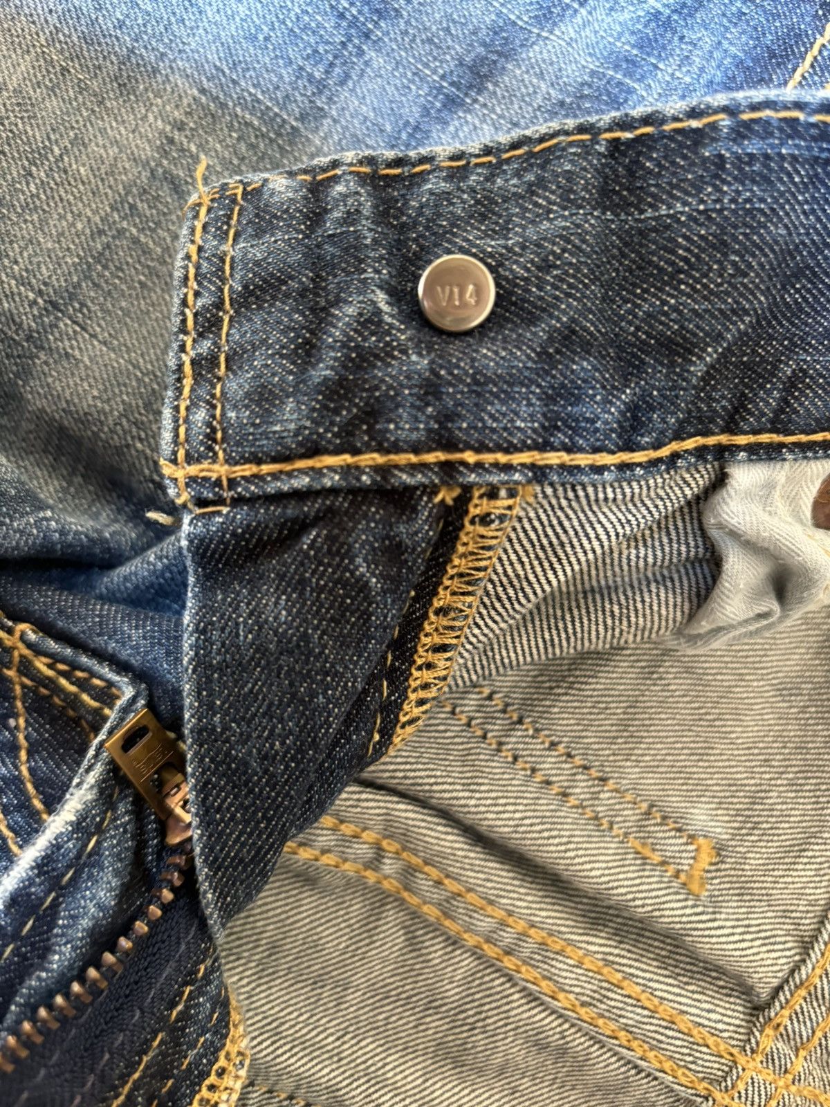 Levi's Vintage 90s Levis American Classic Blue Wash Ripped Jeans Size US 30 / EU 46 - 5 Thumbnail