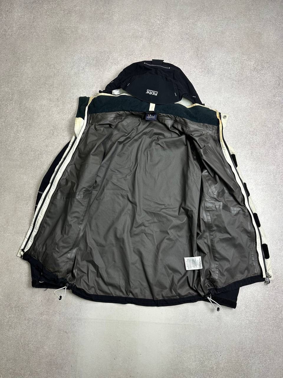 Peak Performance Vintage Peak Performance Outdoor Gorp Jacket XL Size US XL / EU 56 / 4 - 8 Thumbnail