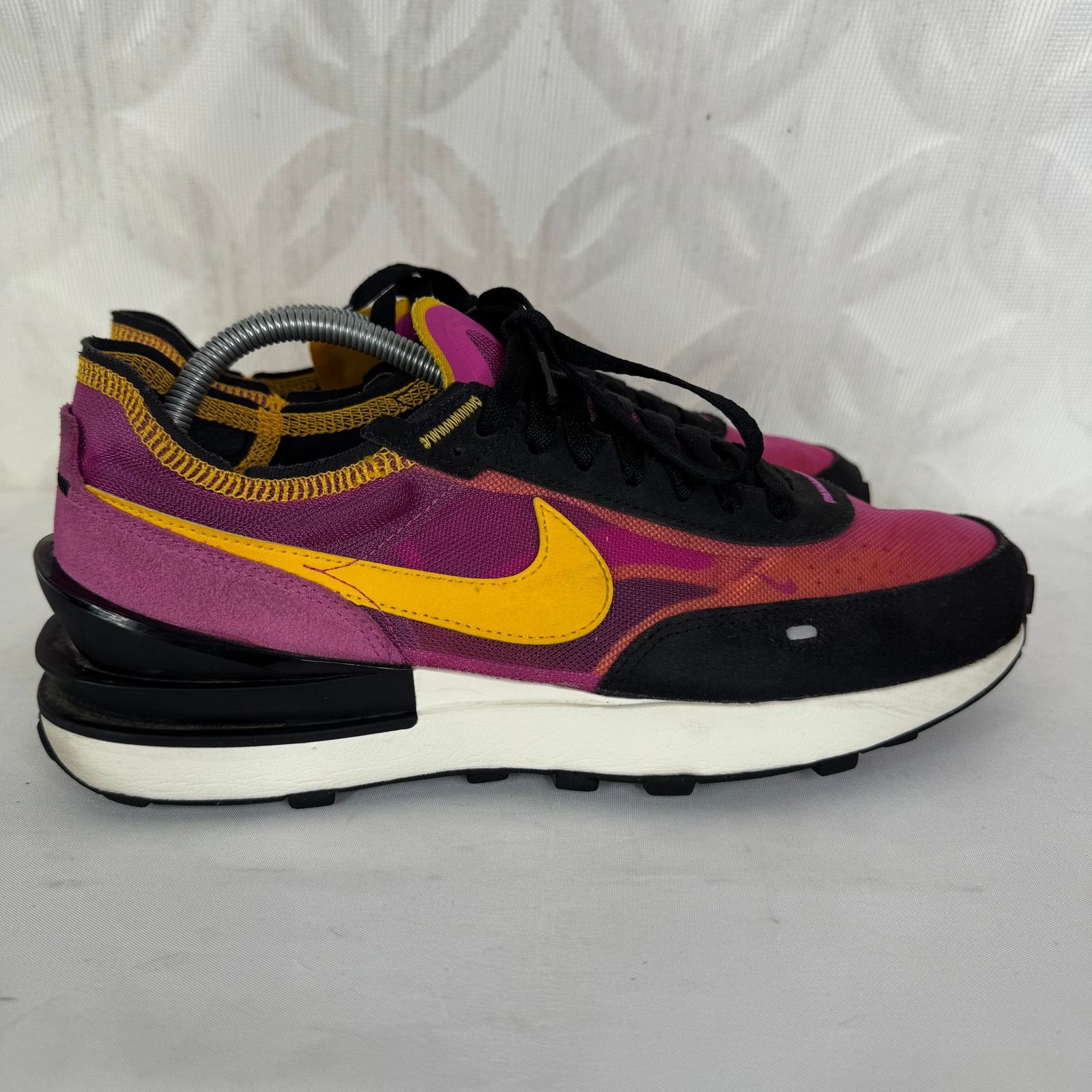Nike Waffle One Active Fuchsia Running Sneakers