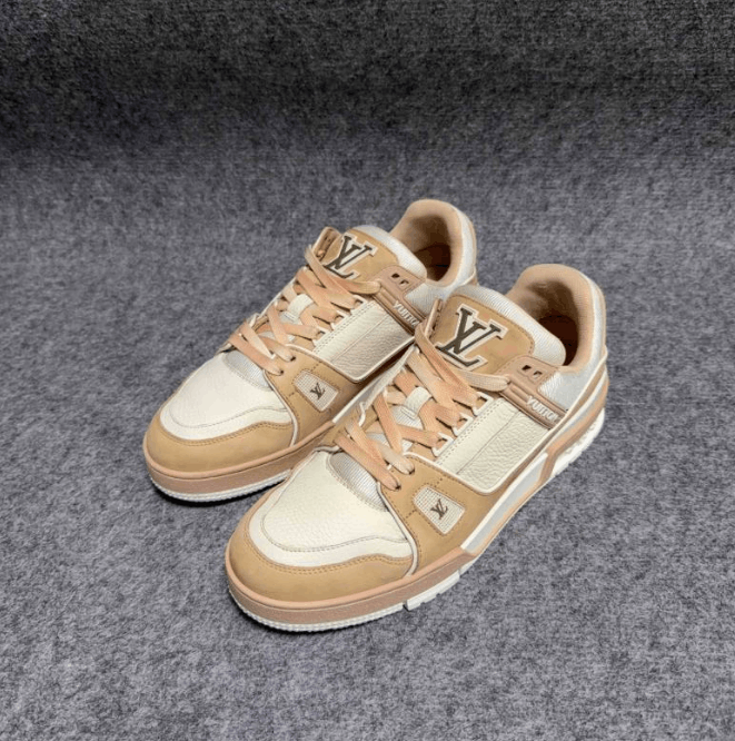 Louis Vuitton Louis Vuitton Low-Top Sneakers Size US 10 / IT 40 - 1 Thumbnail