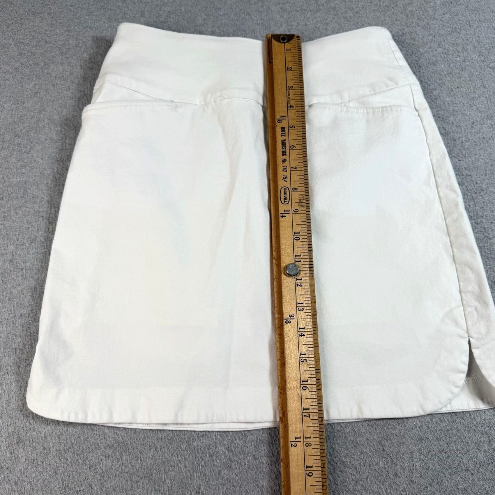 Vintage Swing Control Skort Women 4 White Golf Skirt Shorts Pockets Tennis Pickleball Shirt Female Athletic Outdoor Summer Activewear Women's Skort 4 White Size 27" / US 4 / IT 40 - 6 Thumbnail