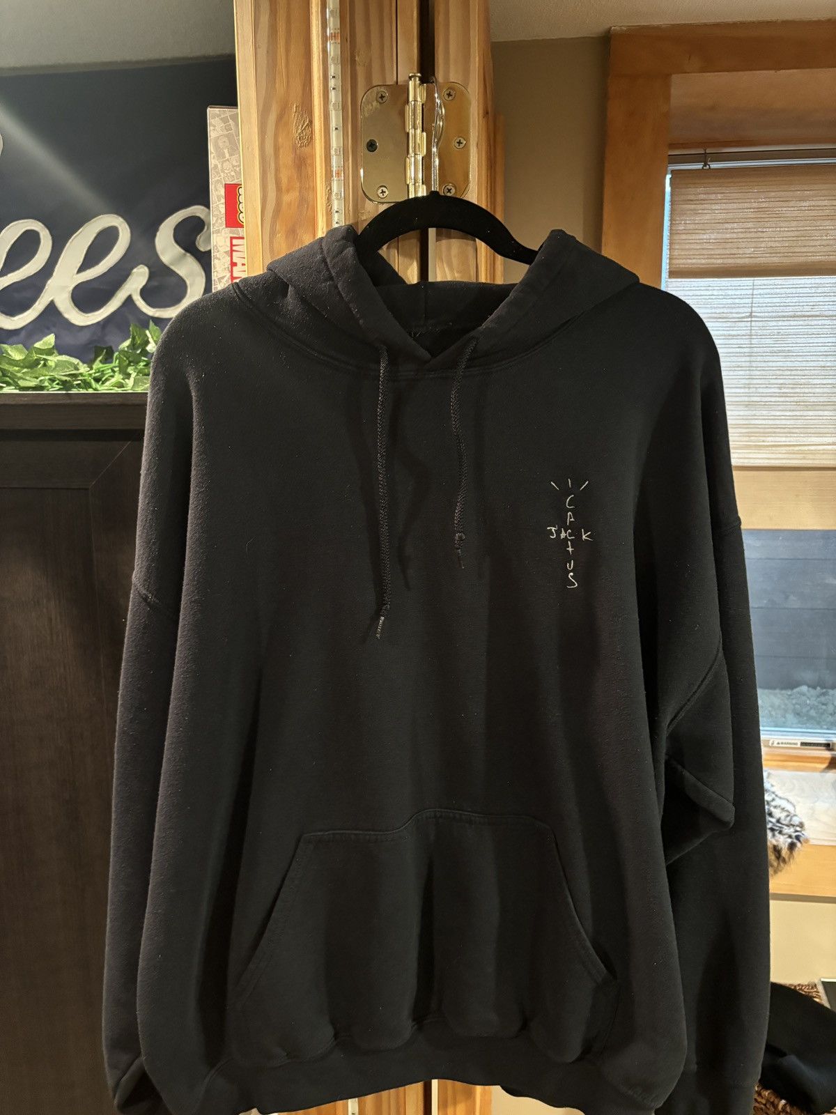 Travis Scott Jackboys Cracked Hoodie - Large Mens Black Size US L / EU 52-54 / 3 - 2 Thumbnail