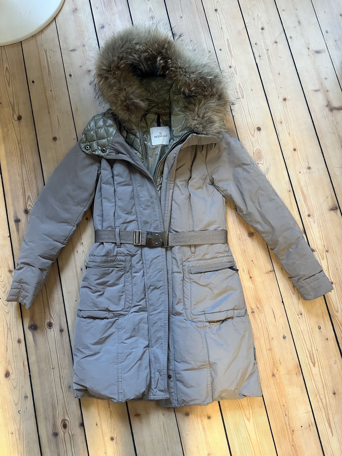 Moncler Moncler Down Coat Size S / US 4 / IT 40 - 1 Thumbnail