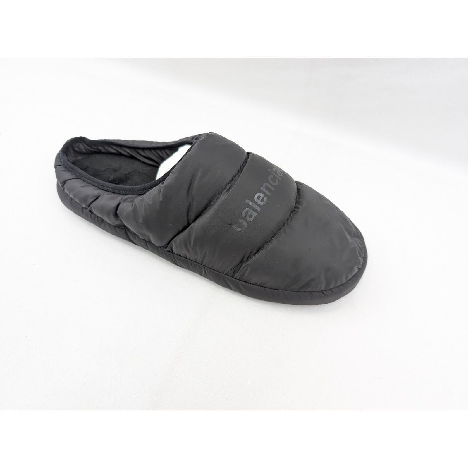 Balenciaga o1rshd1 Alaska Slipper Nylon in Black Size US 10 / EU 43 - 2 Thumbnail