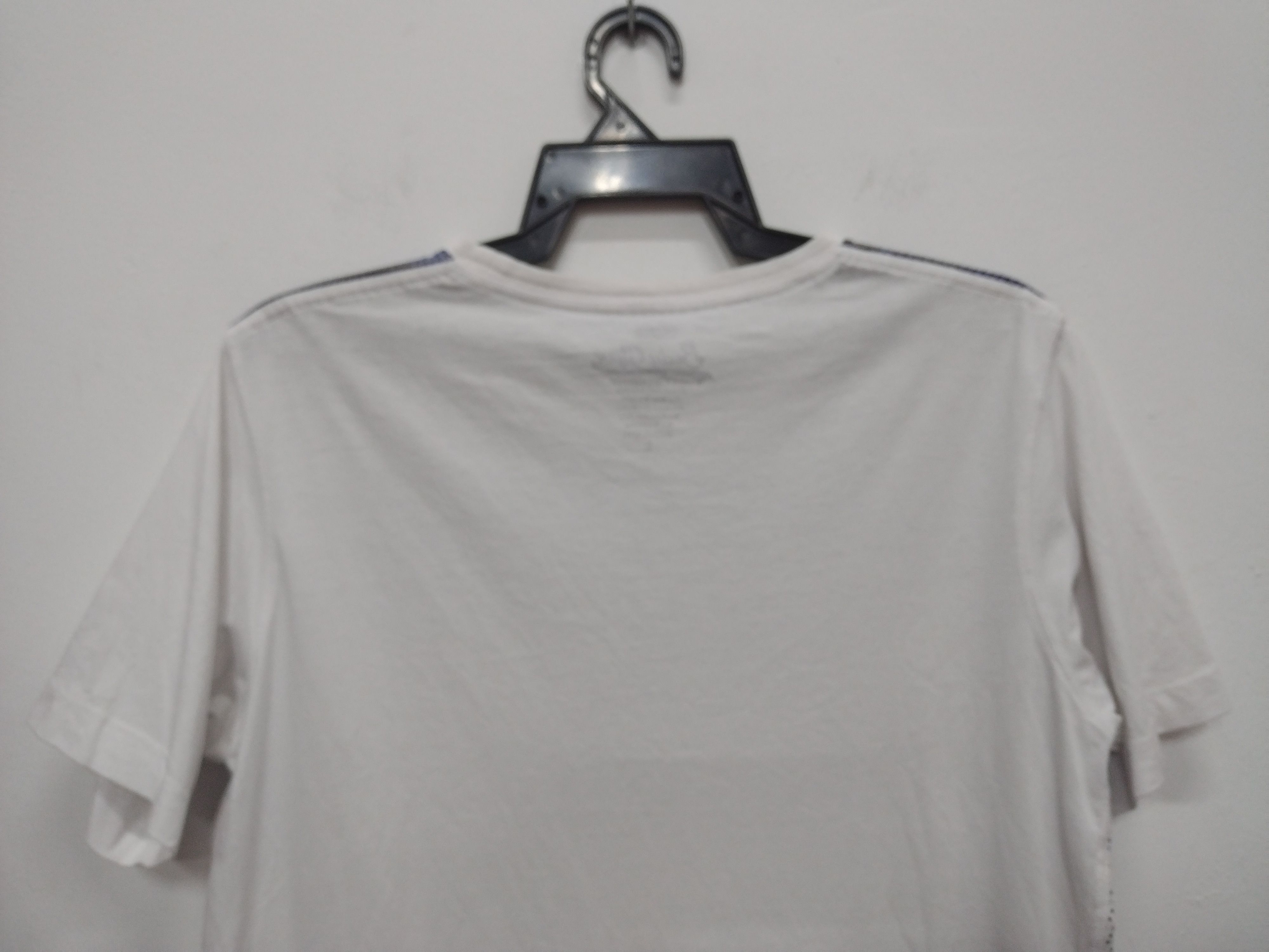 Body Glove Rare design over print body glove usa t shirt L slim fit Size US L / EU 52-54 / 3 - 10 Thumbnail