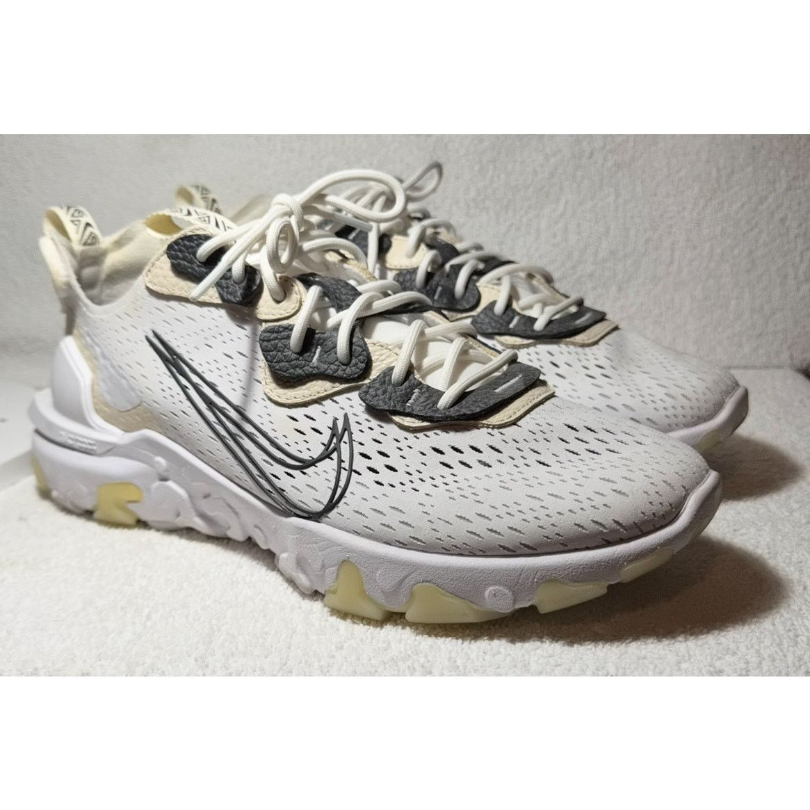 Nike React Vision D/MS/X White Iridescent CW0730-100 Sz 11