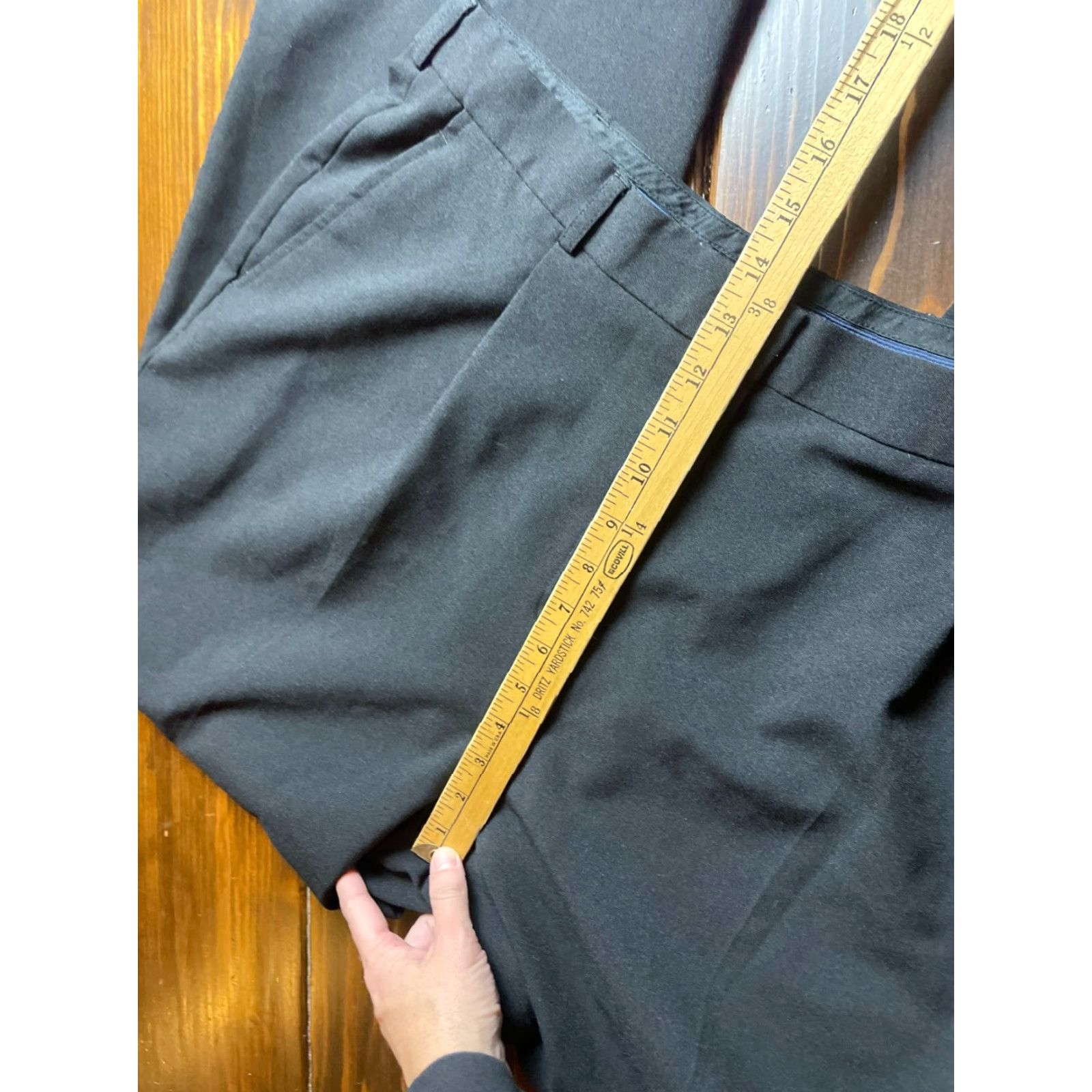 Vintage Cintas Pants Women's 18 Black Dress Pants Pockets Straight Leg Flat Front Tailored? Size 25" / US 0 / IT 36 - 5 Thumbnail