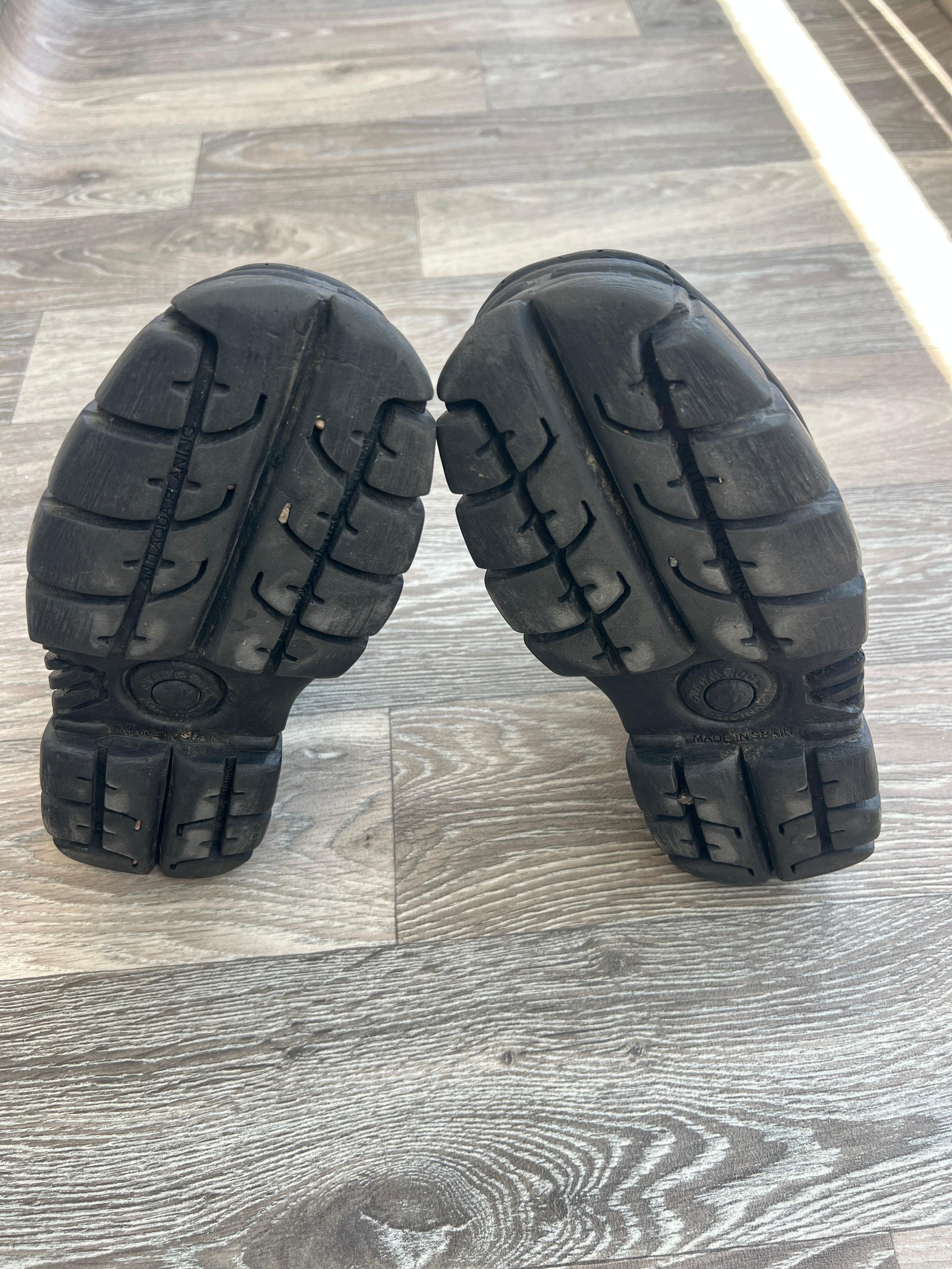 New Rock New Rock Black Leather Boots Size US 7 / EU 40 - 7 Thumbnail