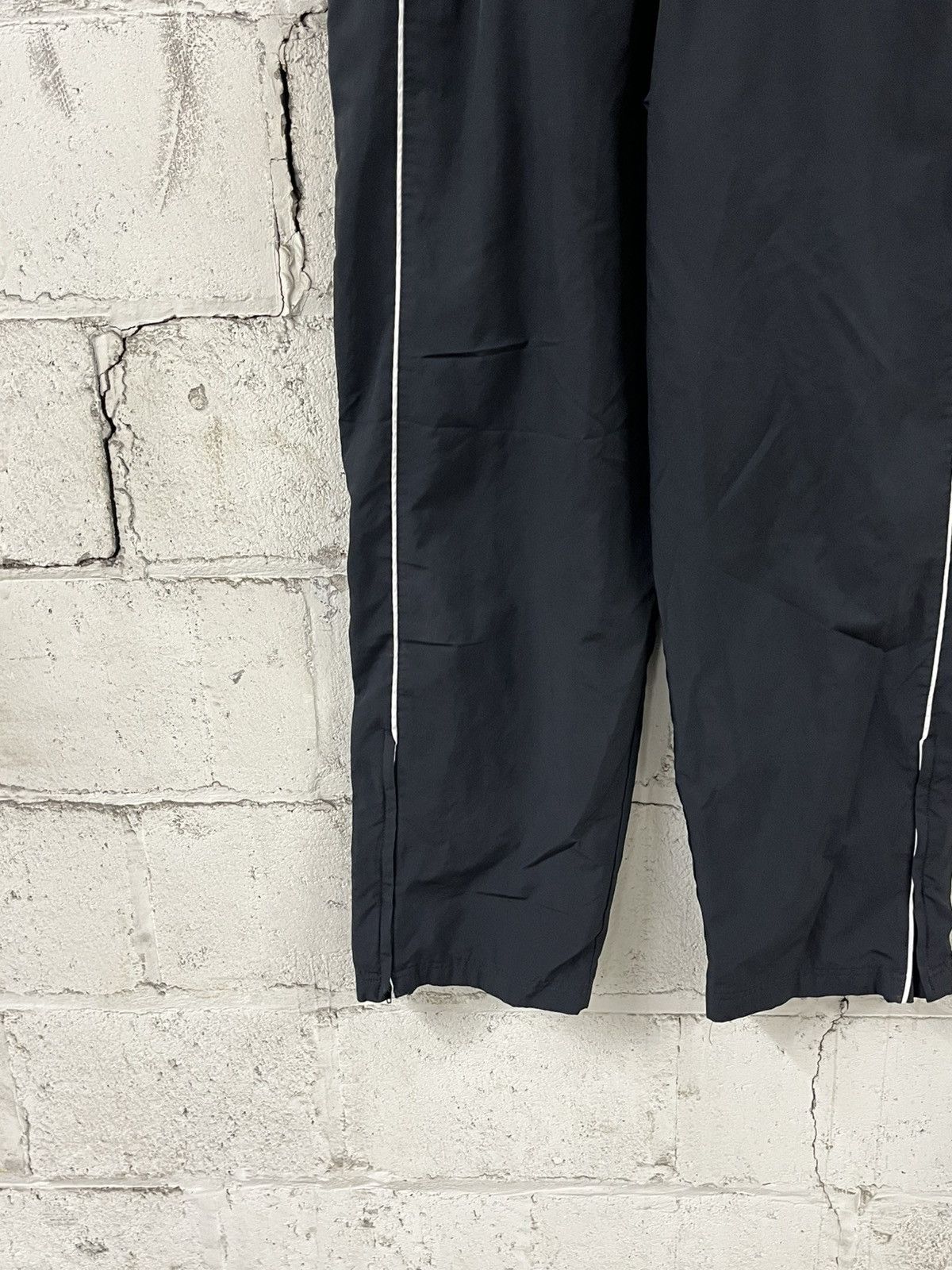 Nike Y2K baggy fit Nike track pants, streetwear hype rare Size US 34 / EU 50 - 4 Thumbnail