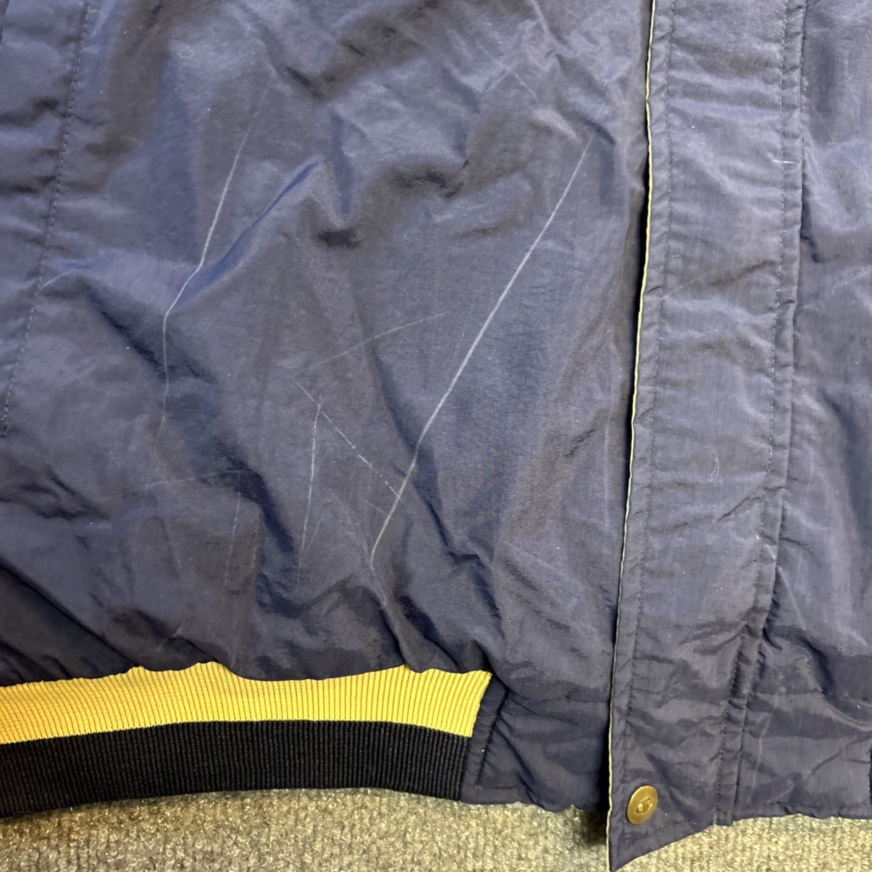 Champion VINTAGE Notre Dame Irish Jacket Mens XL Blue Gold Champion Big Logo NCAA 90s Size US XL / EU 56 / 4 - 3 Thumbnail
