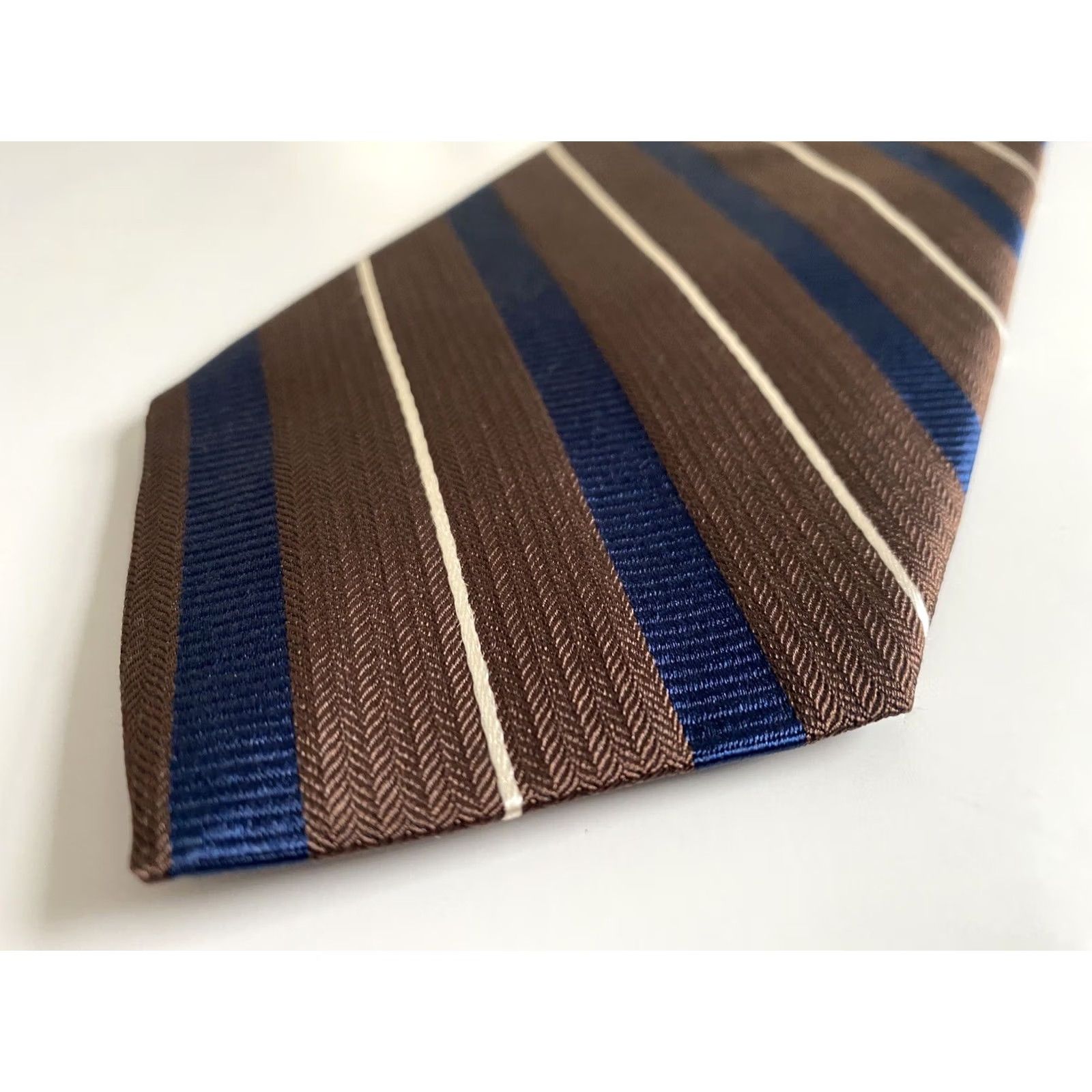 Vintage Hickey Freeman Men's Luxury Silk Tie Hand Made in USA Fabric Woven in Italy Striped 100% Silk 58" 3.5" Brown Size ONE SIZE - 5 Thumbnail