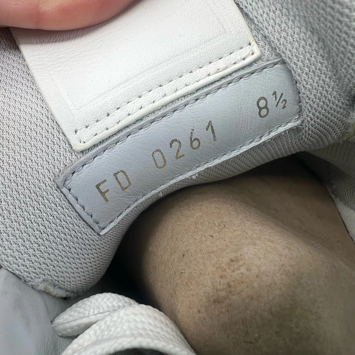 Louis Vuitton LV Trainer White Cement 8.5 Near New Original Box Size US 8.5 / EU 41-42 - 8 Thumbnail