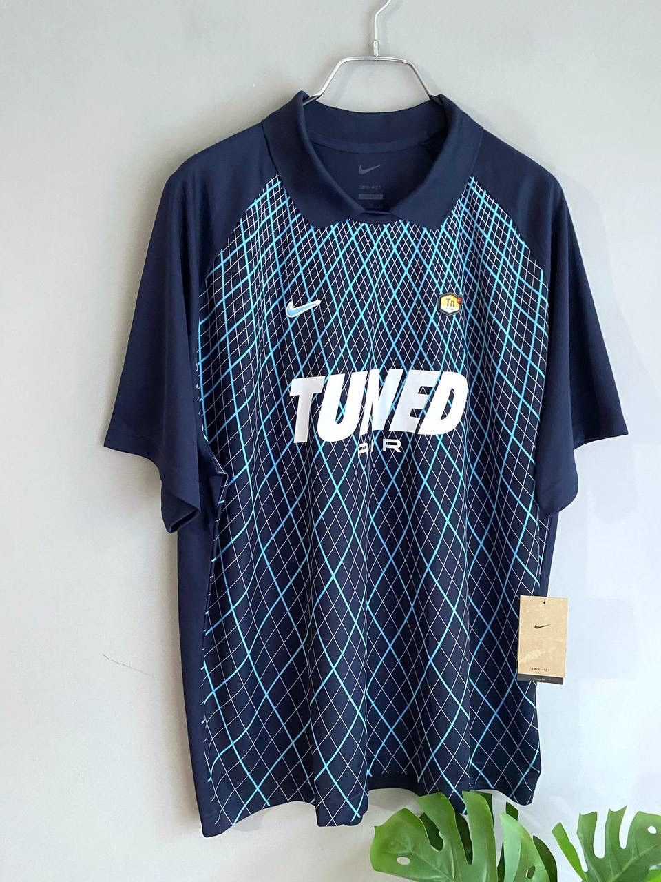 Nike Nike TN Tuned Air Men's Football Shirt, Size XL, HV6518-451