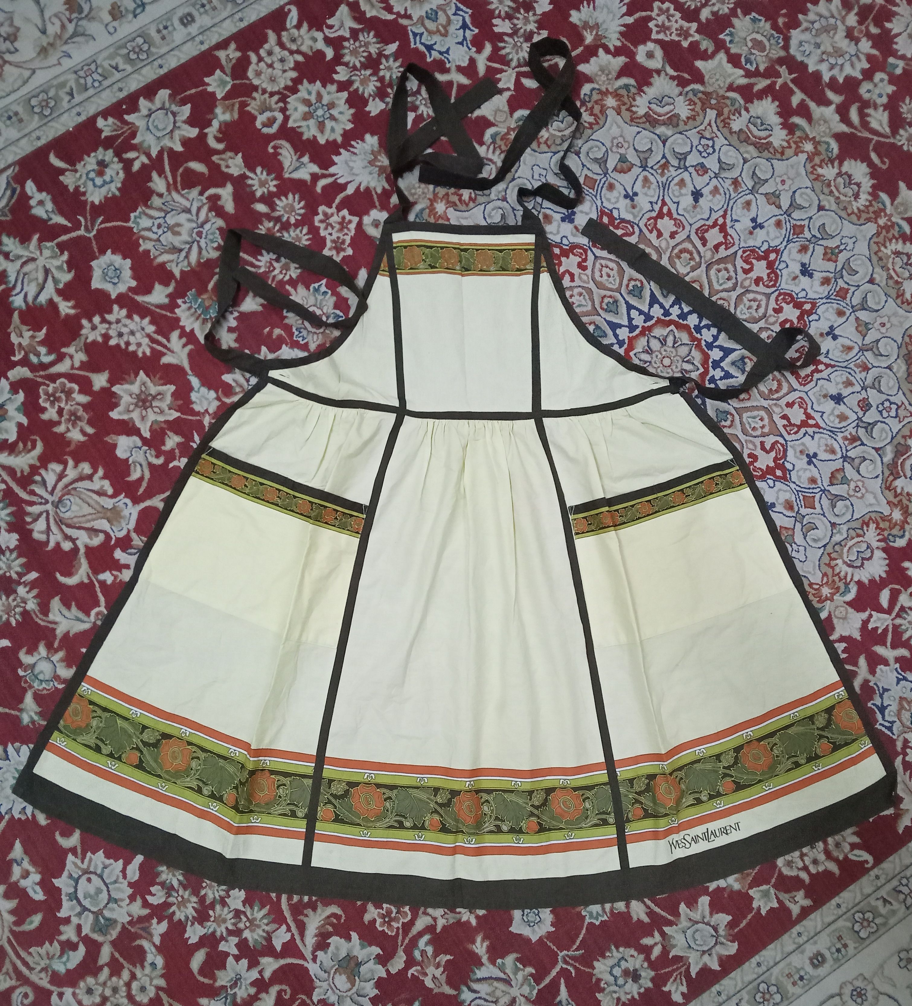 Yves Saint Laurent Yves Saint Laurent tabliers Kitchen Apron Size ONE SIZE - 1 Thumbnail