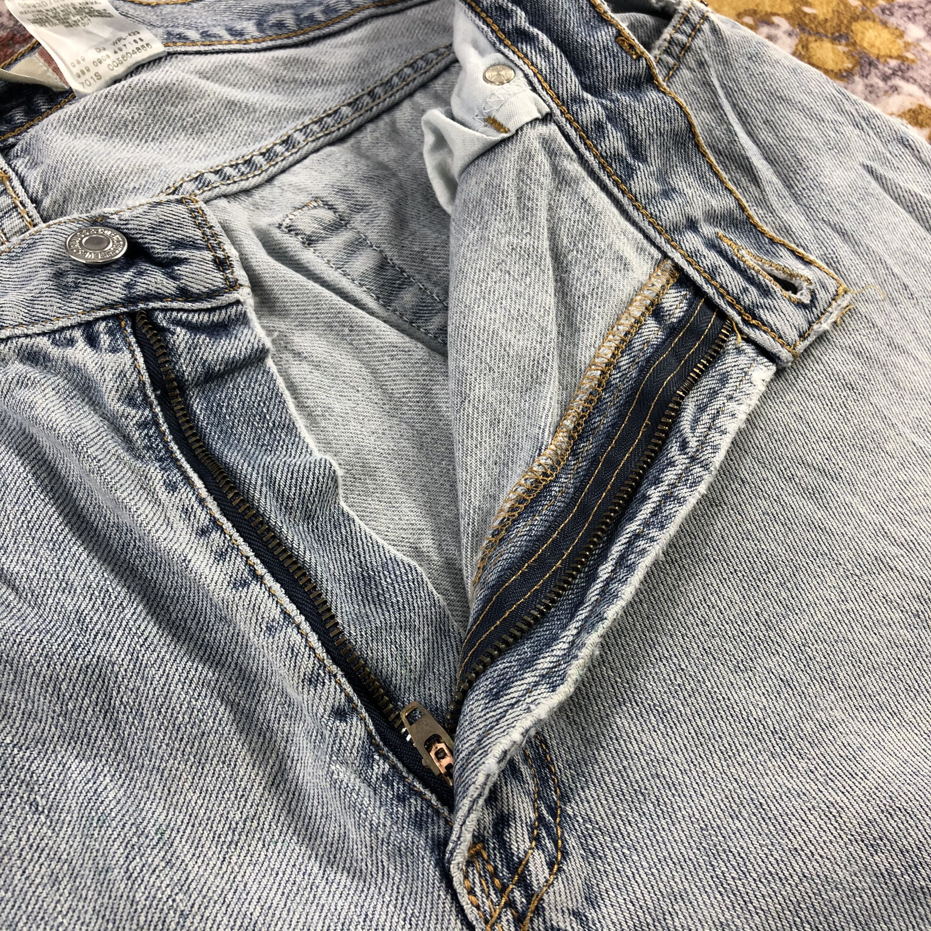 Levi's × Vintage Vintage Light Wash Levis 560 Jeans-JM3004 Size US 37 - 10 Thumbnail