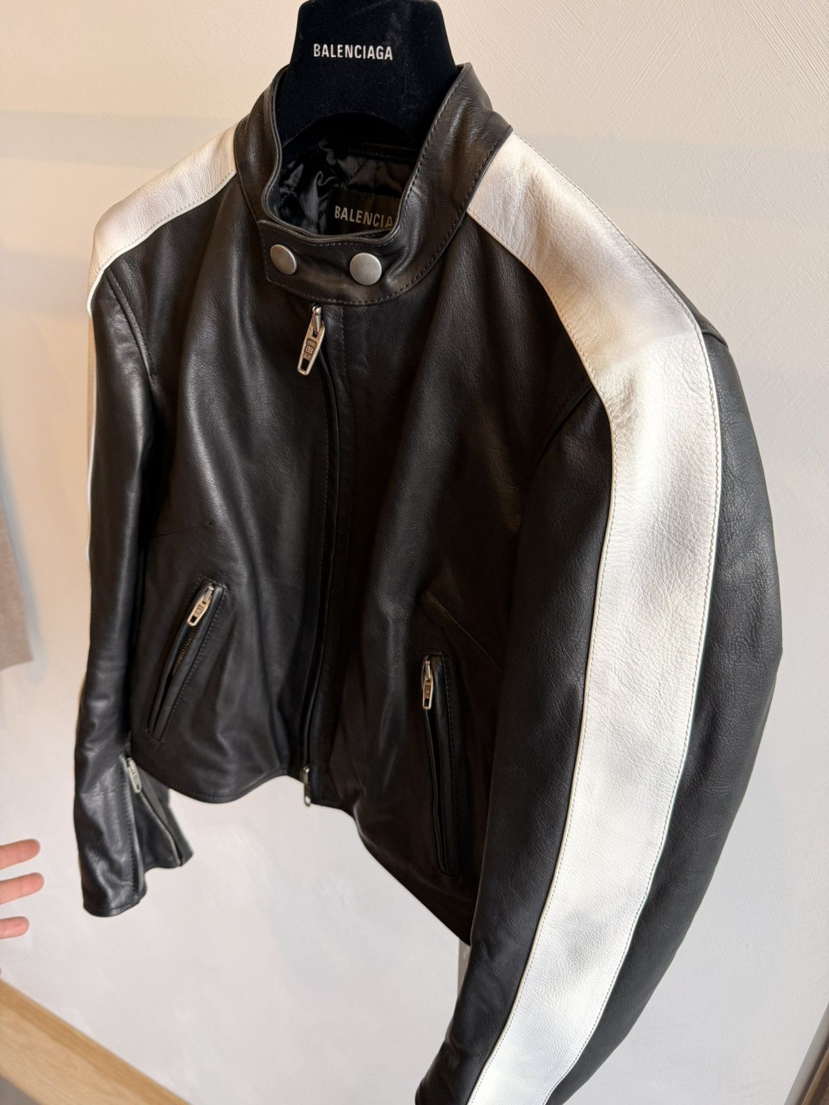 Balenciaga Balenciaga Moto Racer Jacket Black Leather w Stripes Sz 40 Size M / US 6-8 / IT 42-44 - 9 Thumbnail