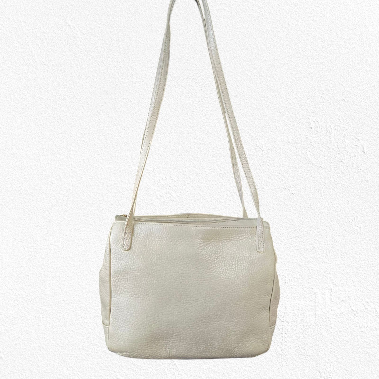 Vintage Vintage Beige Pebbled Leather Shoulder Bag Size ONE SIZE - 2 Thumbnail
